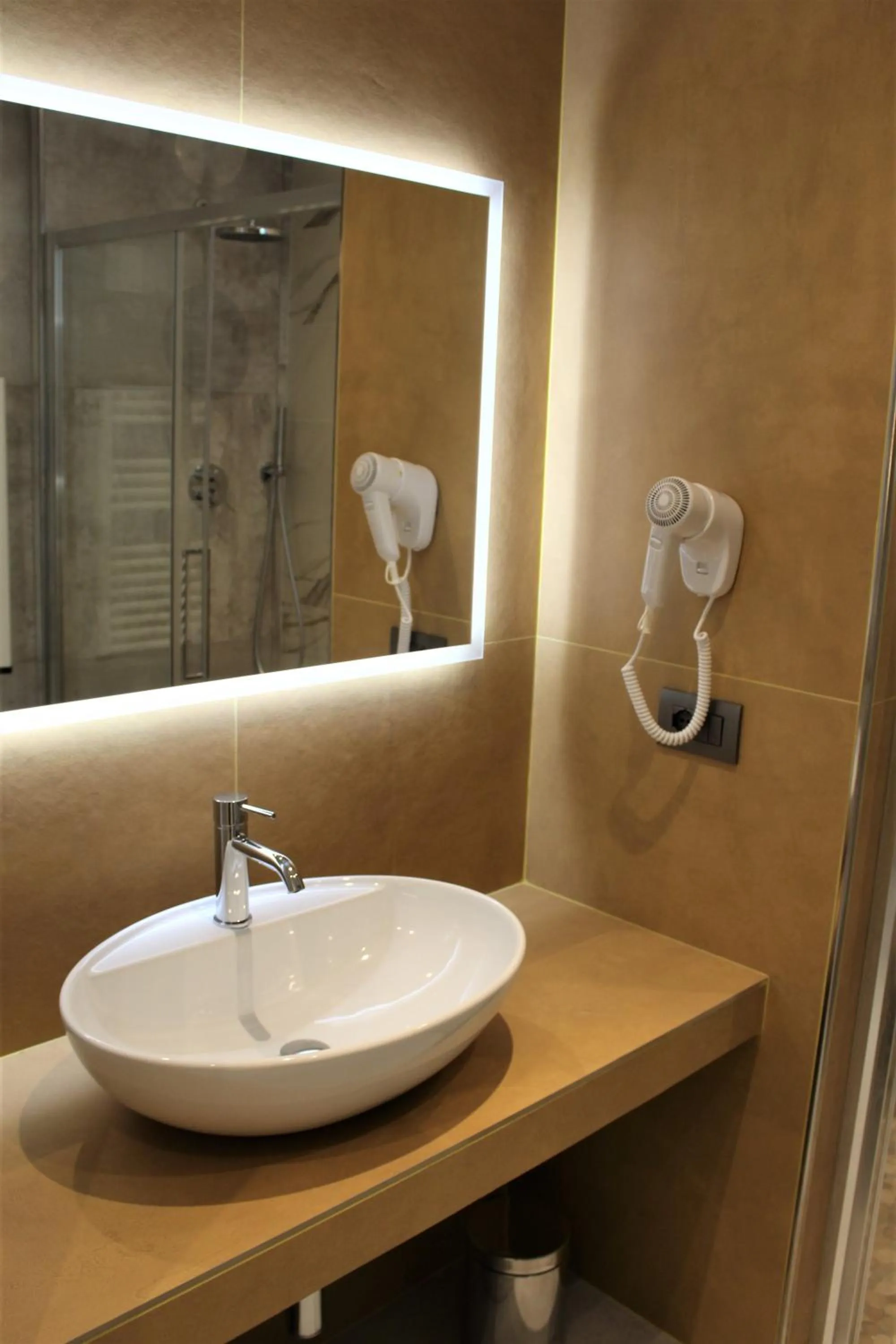 Bathroom in B&B Primrose Residence Hotel