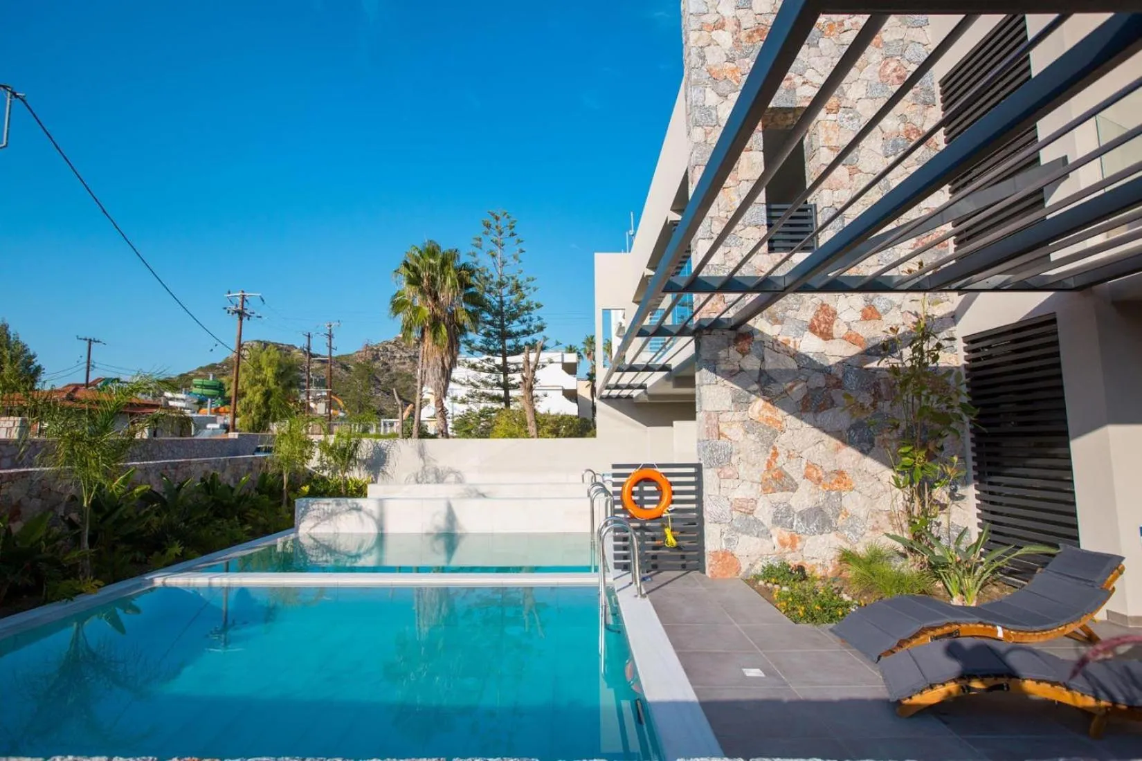 Swimming pool in DeLight Luxury Rooms