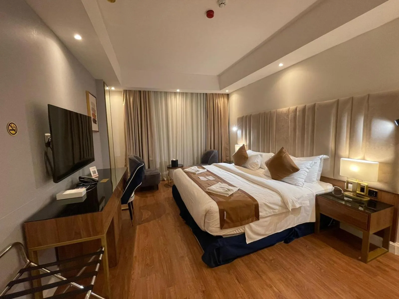 Bed in Smayah Residence Hotel - Riyadh Convention & Exhibition center