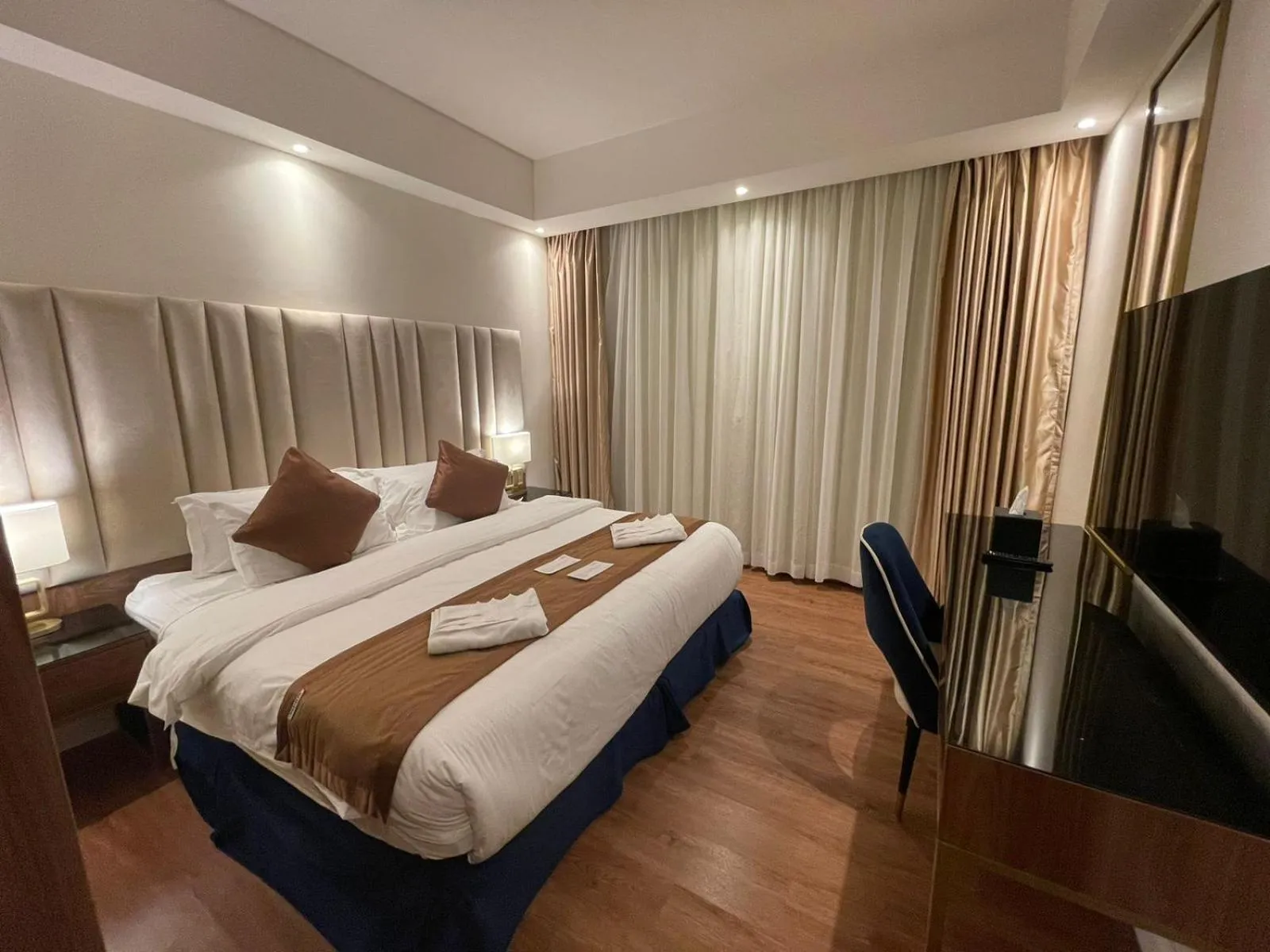 Bed in Smayah Residence Hotel - Riyadh Convention & Exhibition center