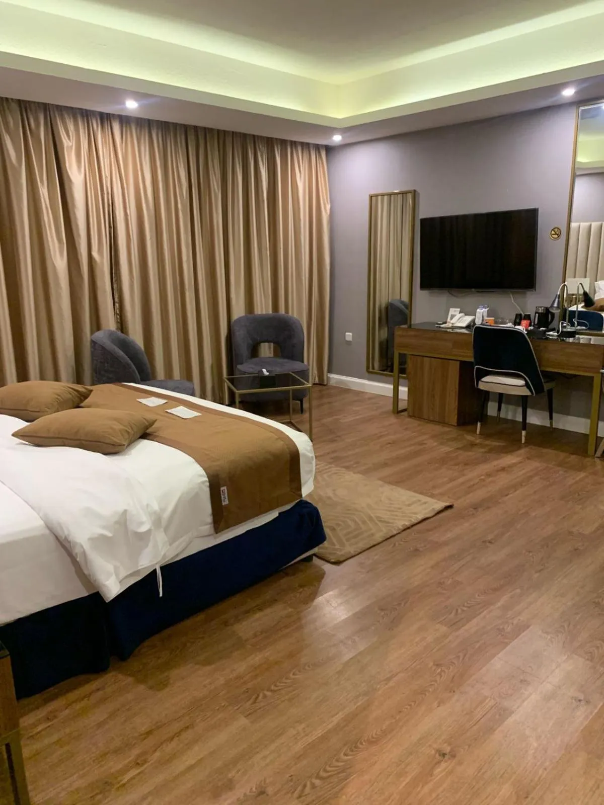 Bed in Smayah Residence Hotel - Riyadh Convention & Exhibition center