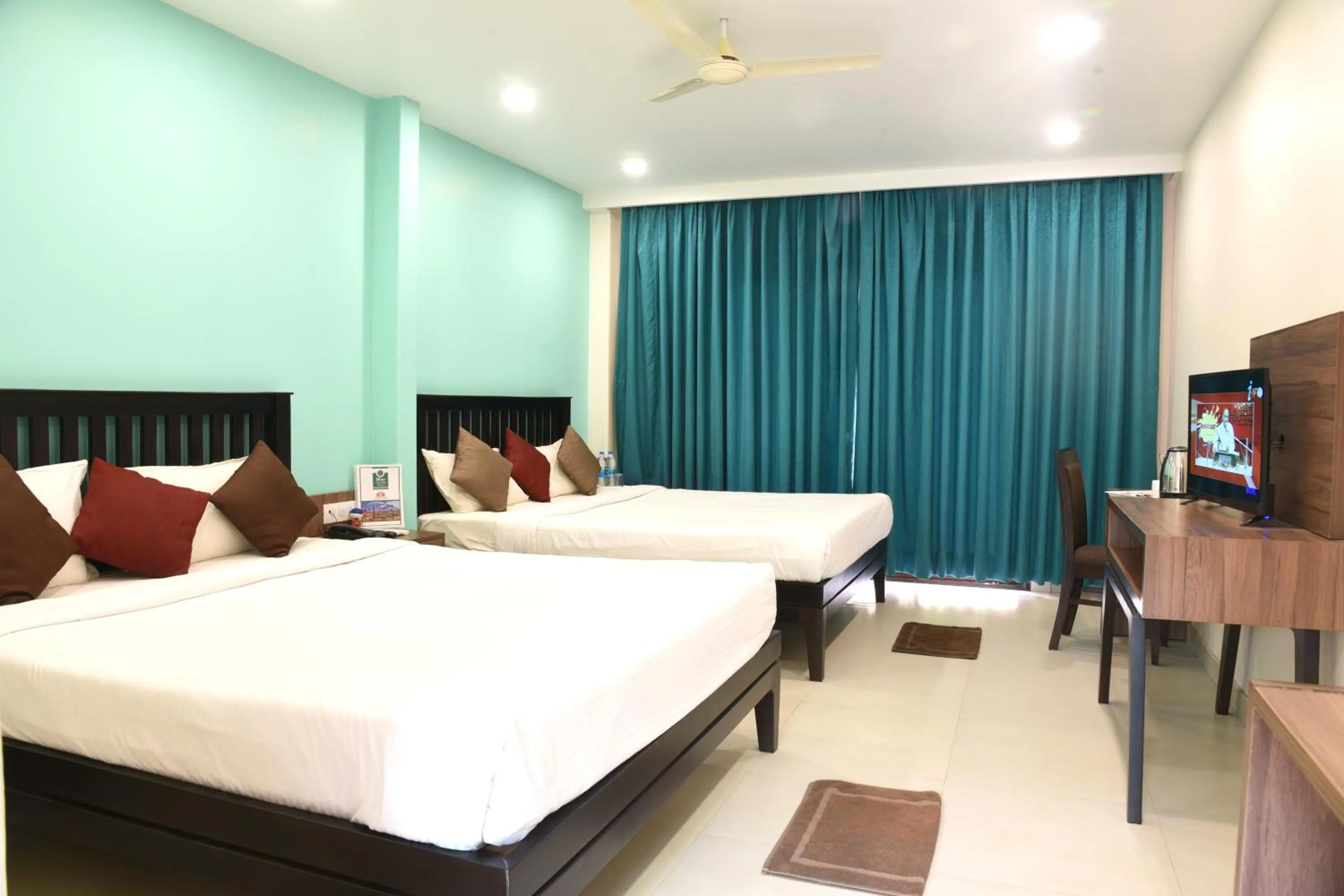 Bedroom, Bed in Blue Country Resort