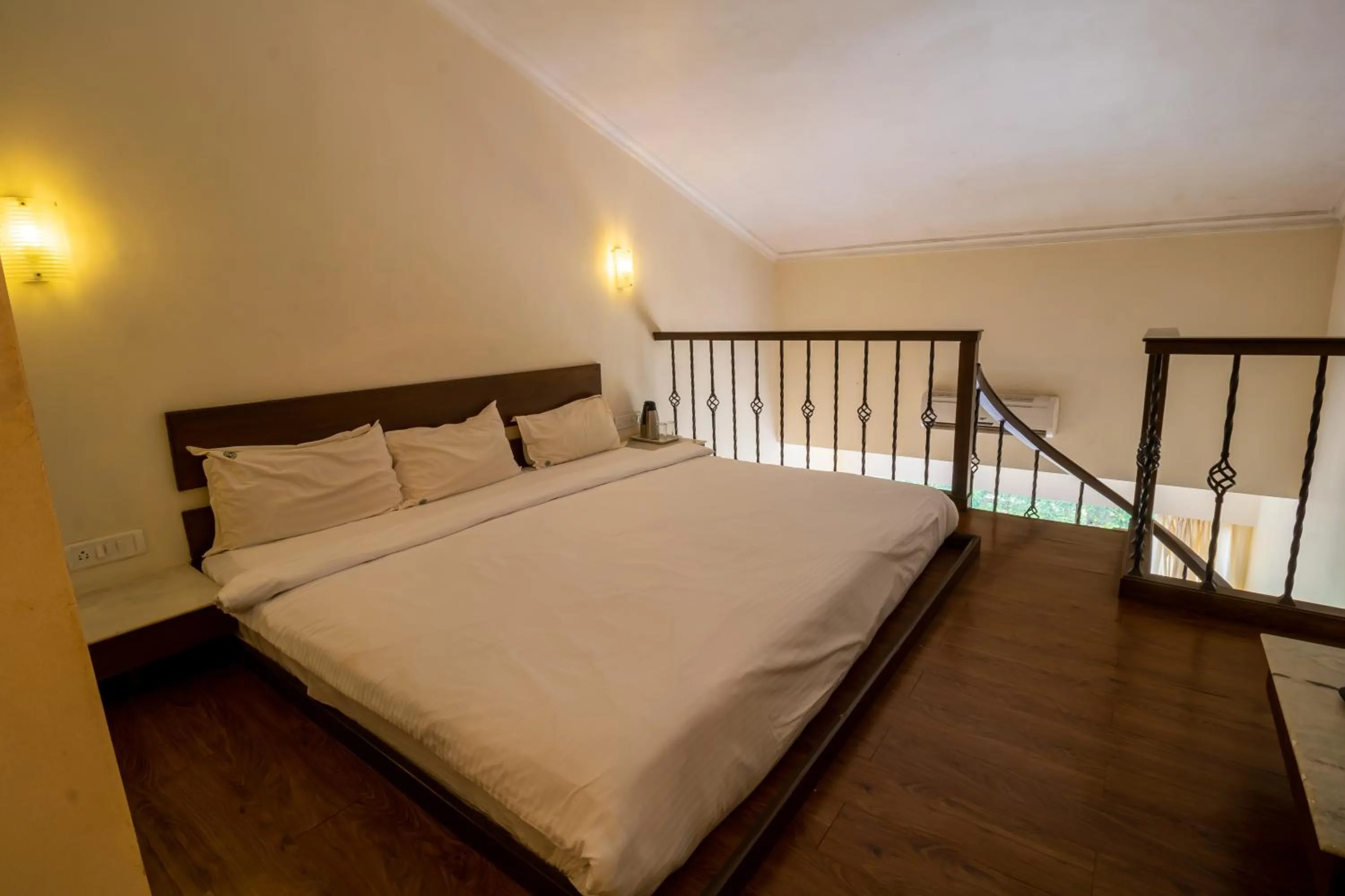 Bedroom, Bed in Blue Country Resort