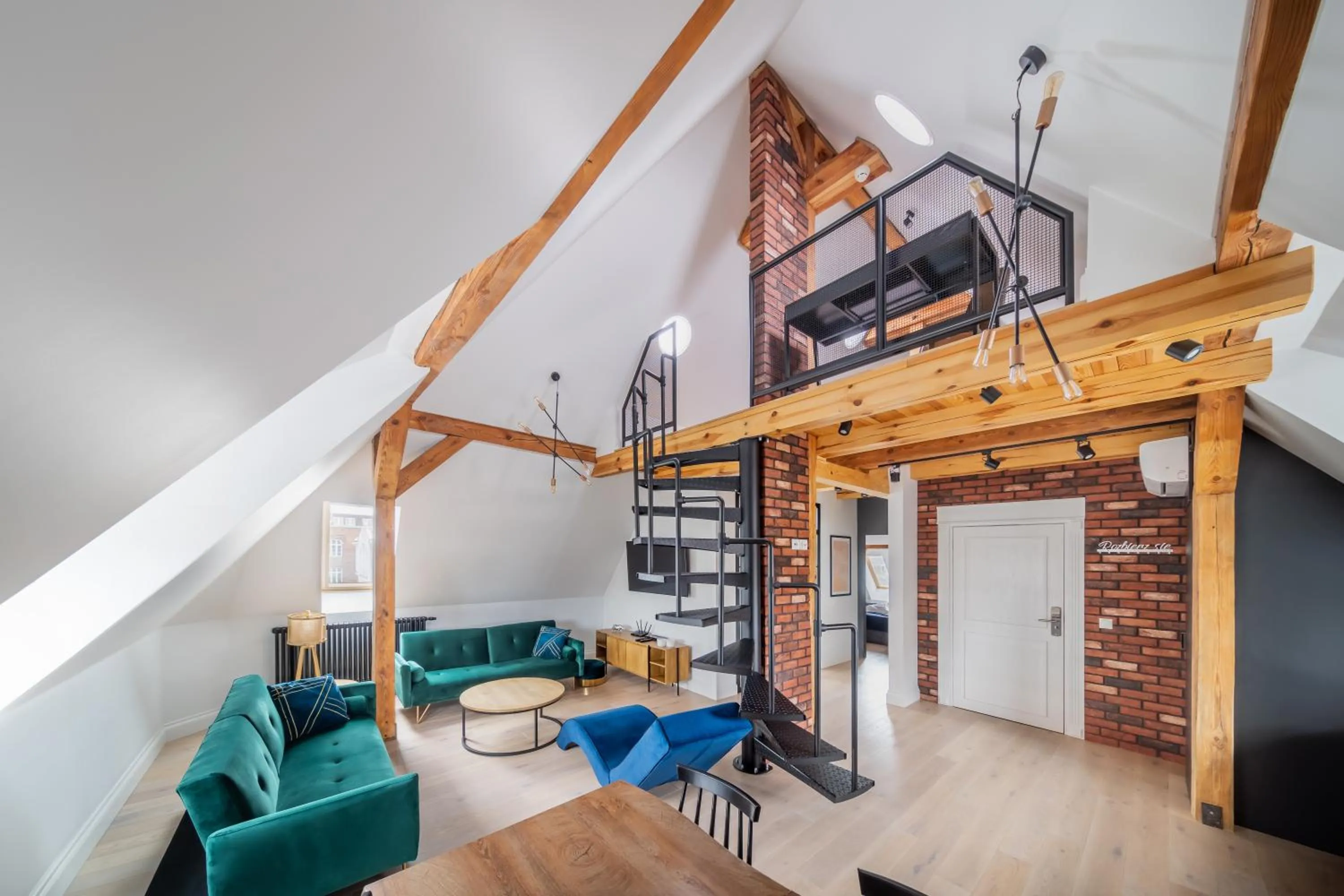 Communal lounge/ TV room in H Aparthotel