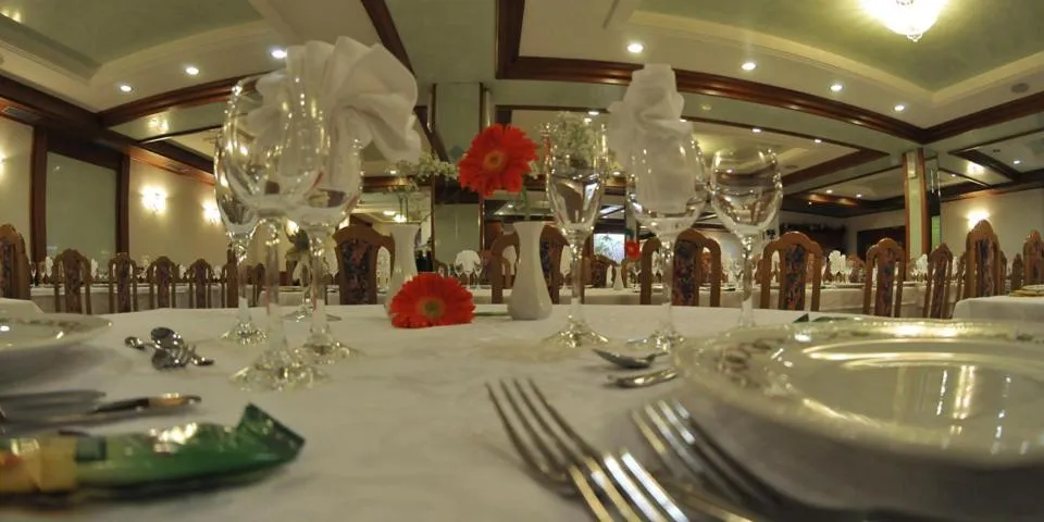 Restaurant/places to eat in Hotel Italia