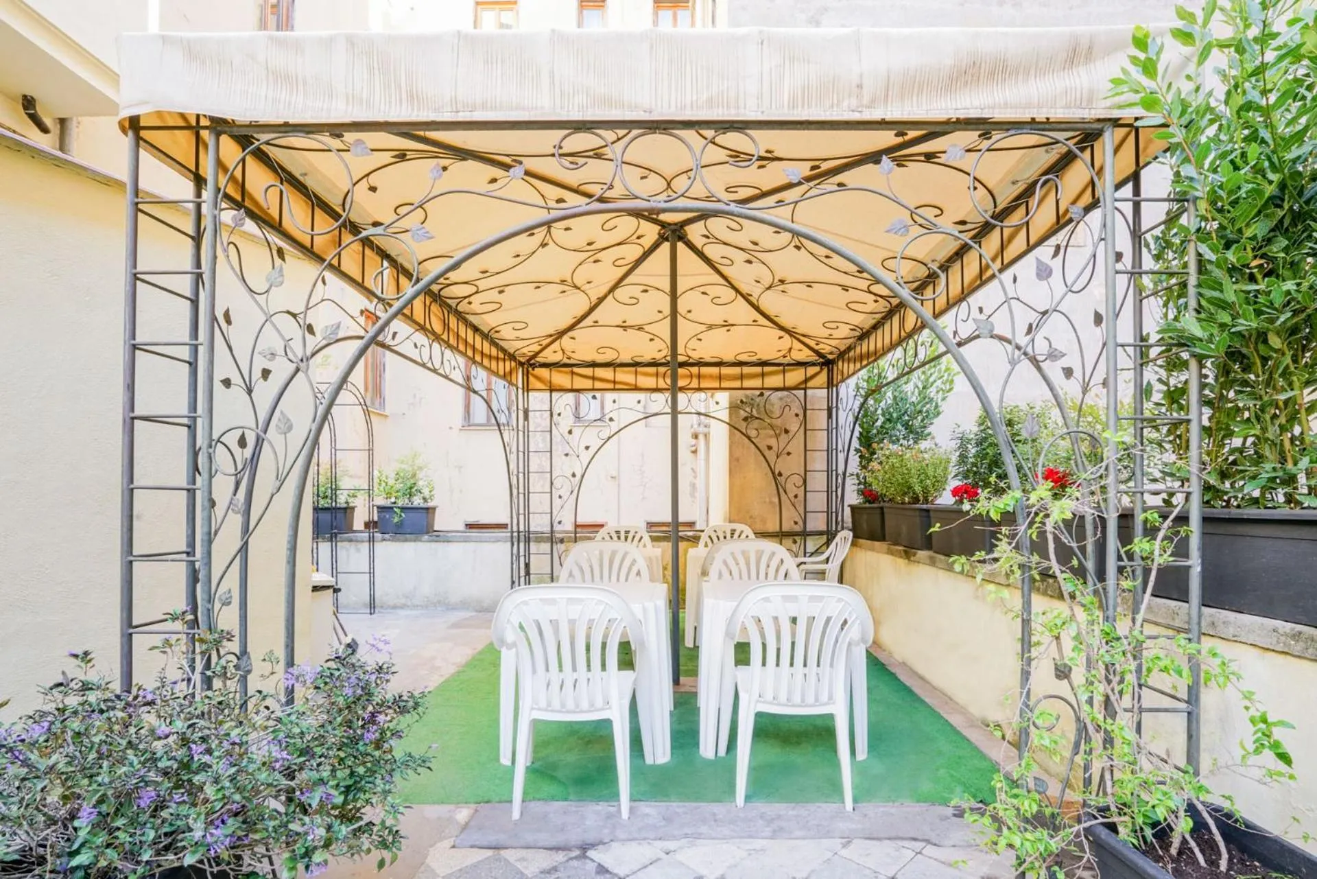Patio in Hotel St. Moritz