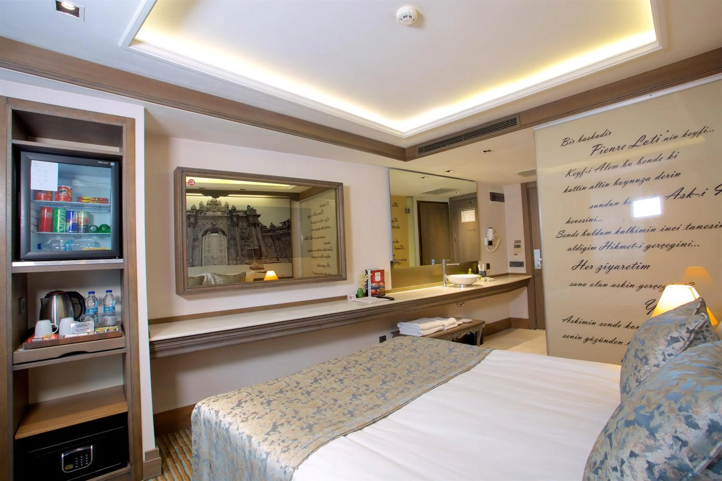 Bed in Pierre Loti Hotel Old City- Special Category