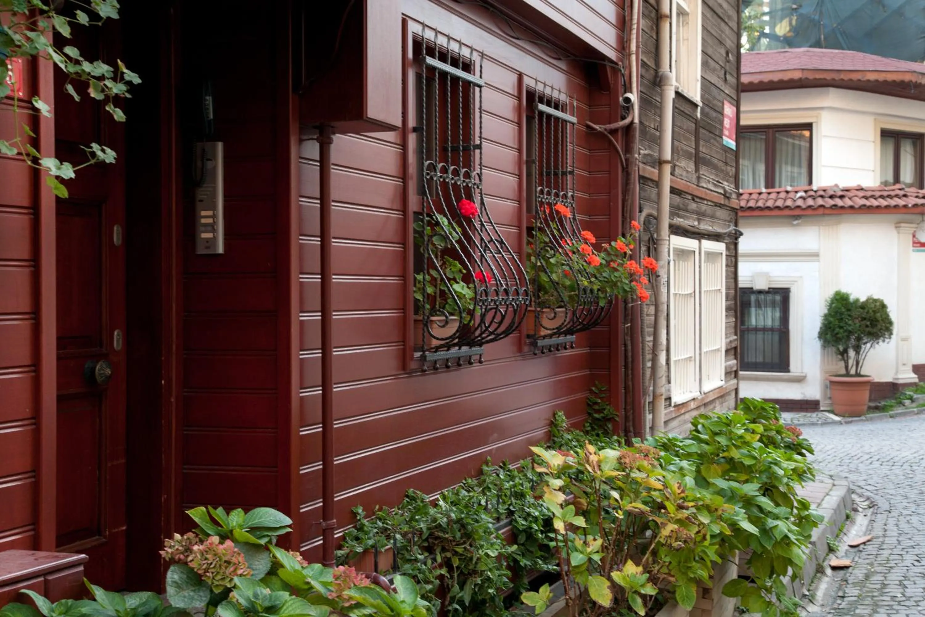 Facade/entrance in Sultanahmet Suites
