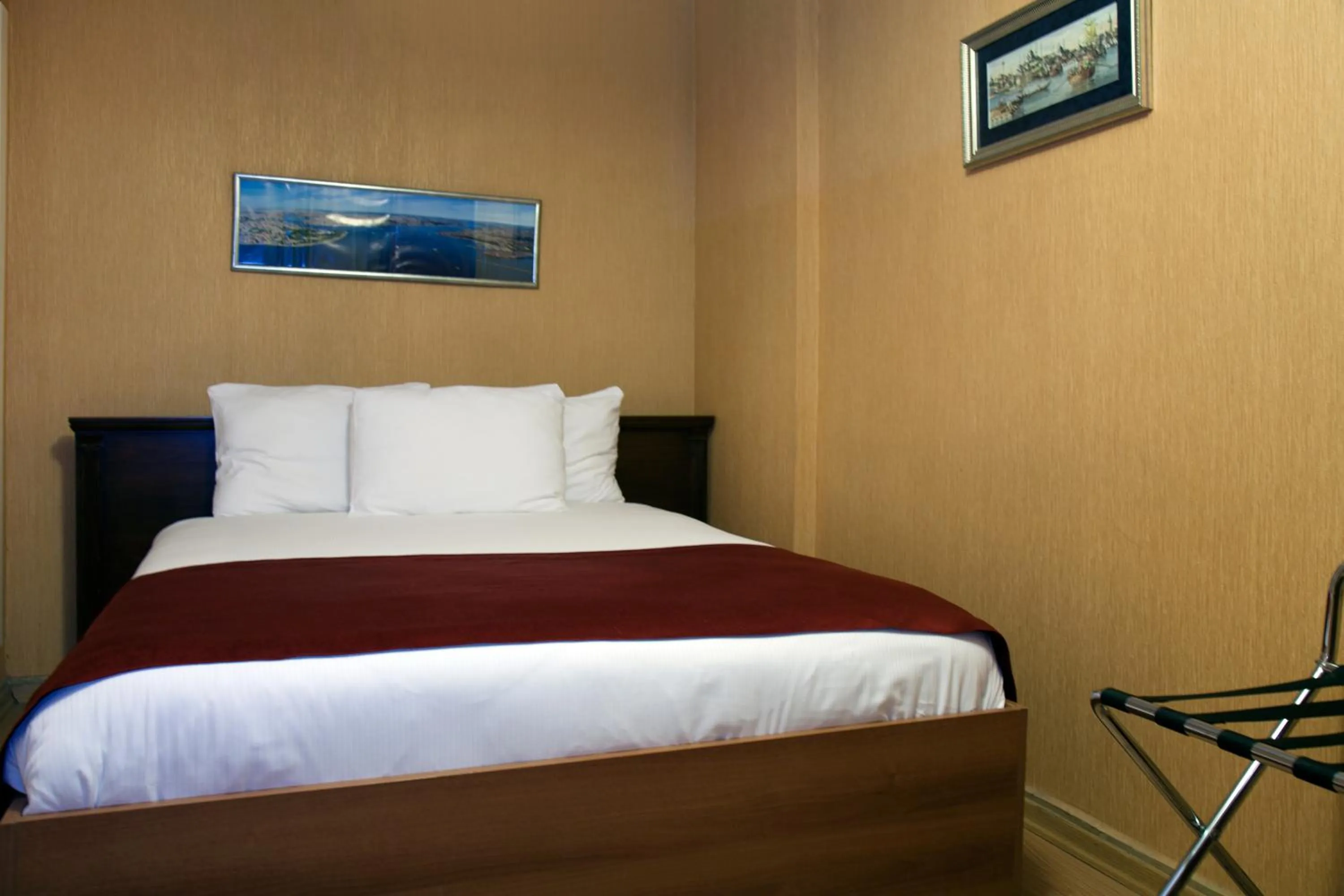 Bedroom, Bed in Sultanahmet Suites