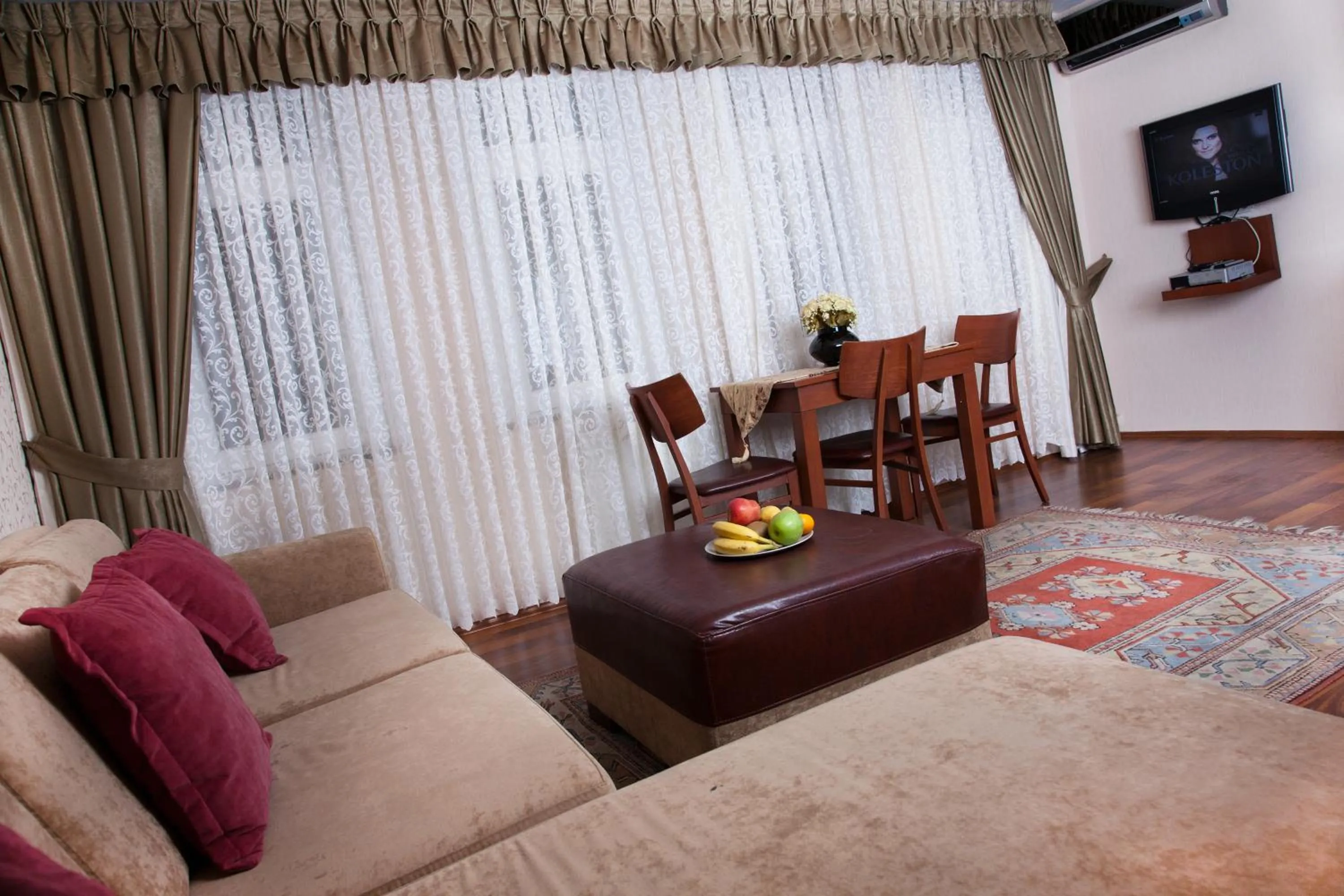 Living room in Sultanahmet Suites