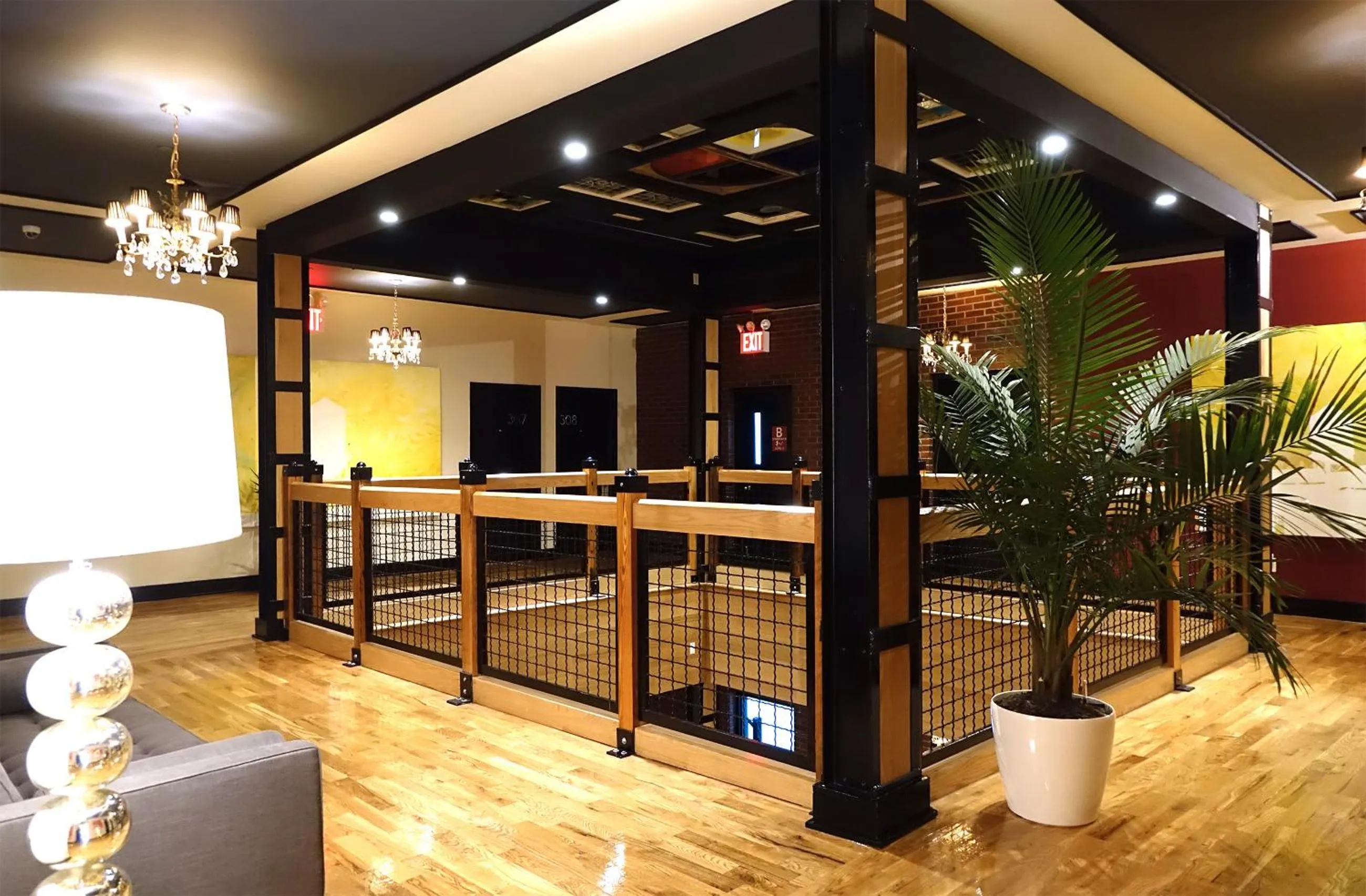 Decorative detail in Henry Norman Hotel