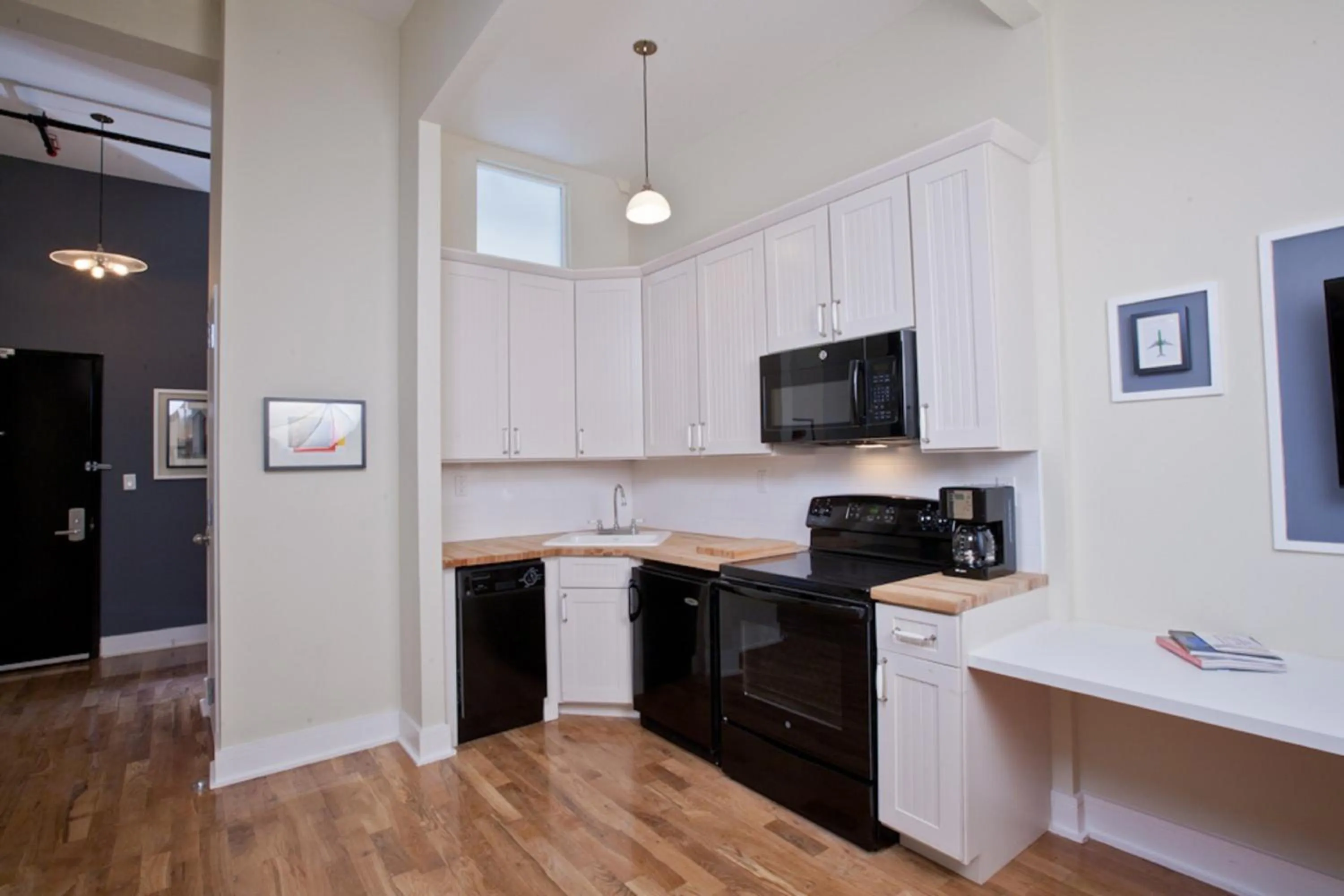 Kitchen or kitchenette in Henry Norman Hotel