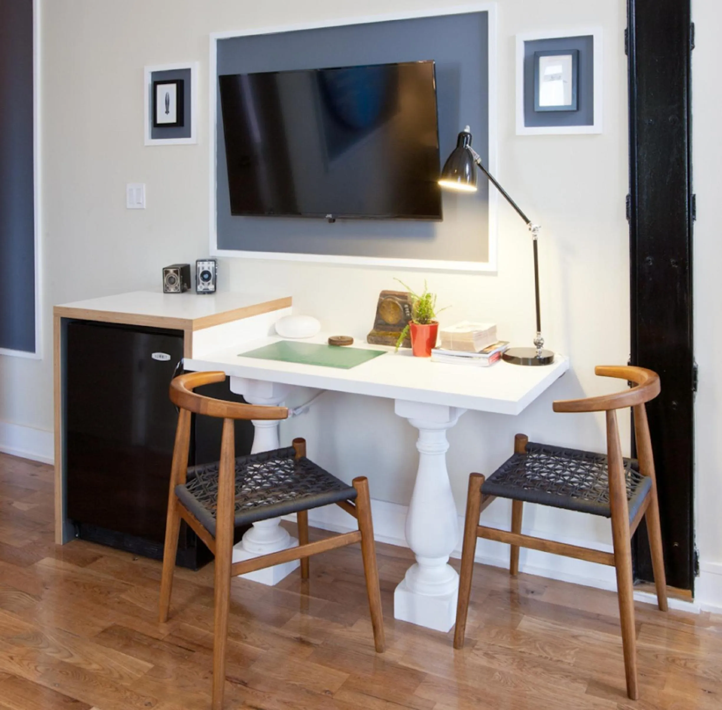 TV and multimedia in Henry Norman Hotel