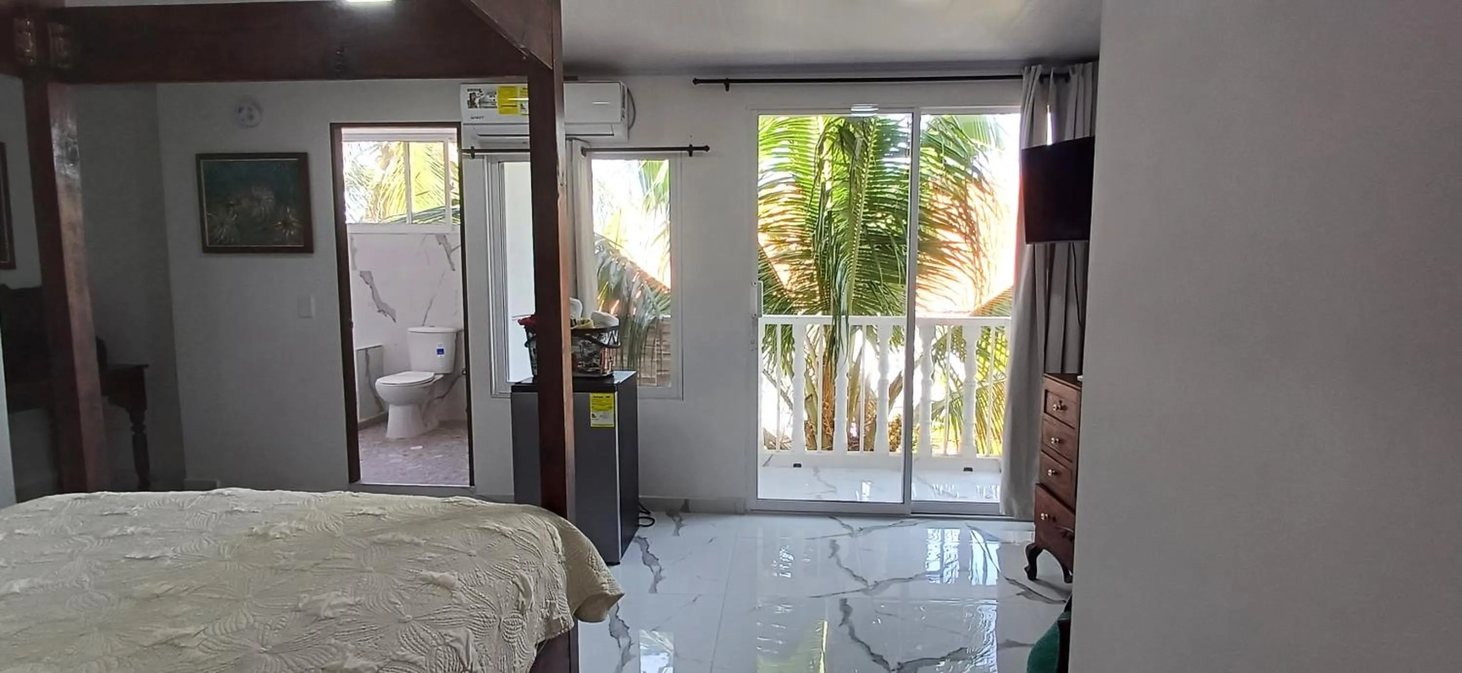 Bed in Sunset Paradise