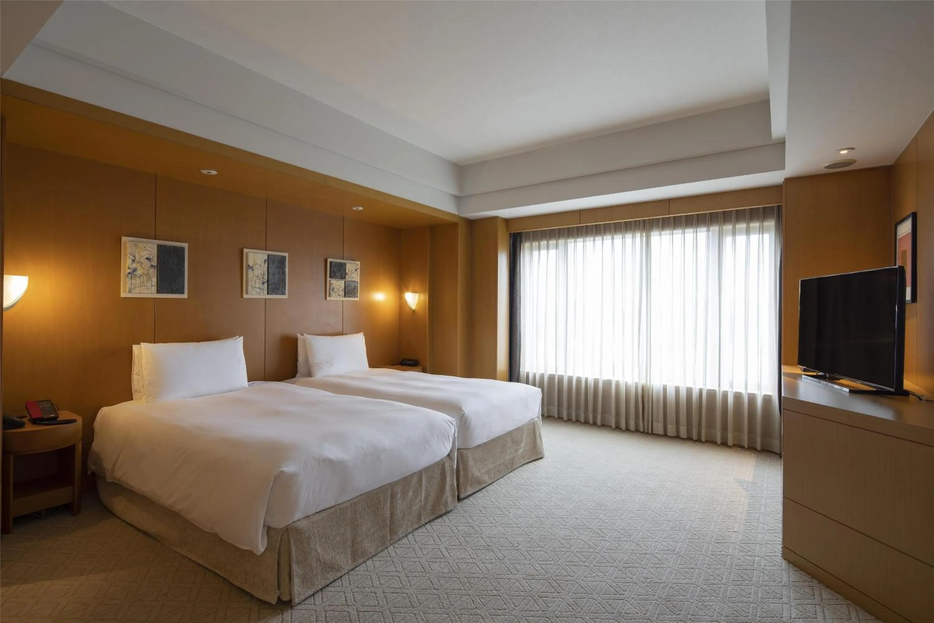 Photo of the whole room, Bed in Grand Hyatt Fukuoka