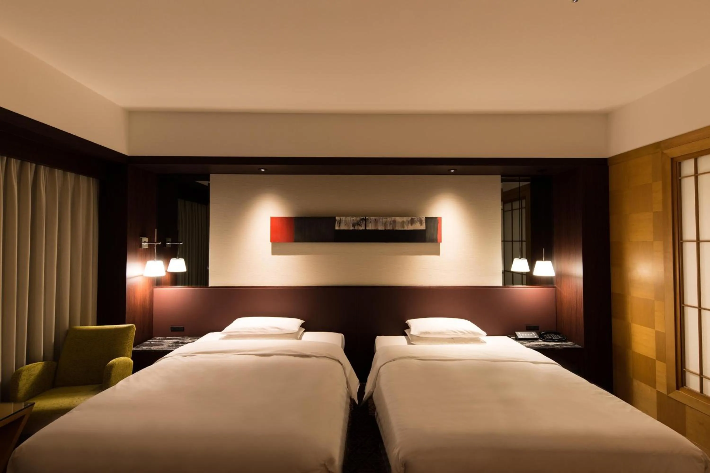 Bedroom, Bed in Grand Hyatt Fukuoka