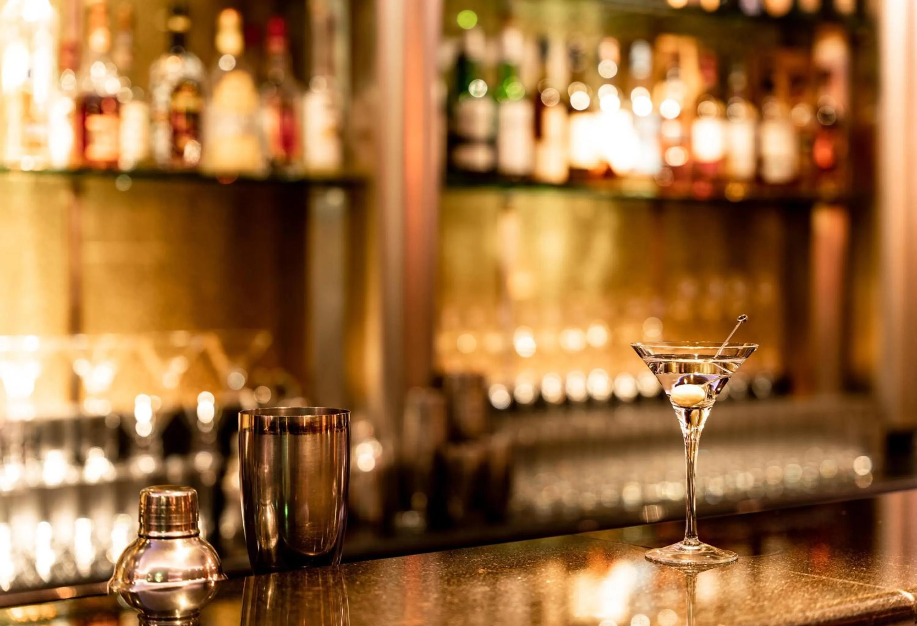 Lounge or bar in Grand Hyatt Fukuoka