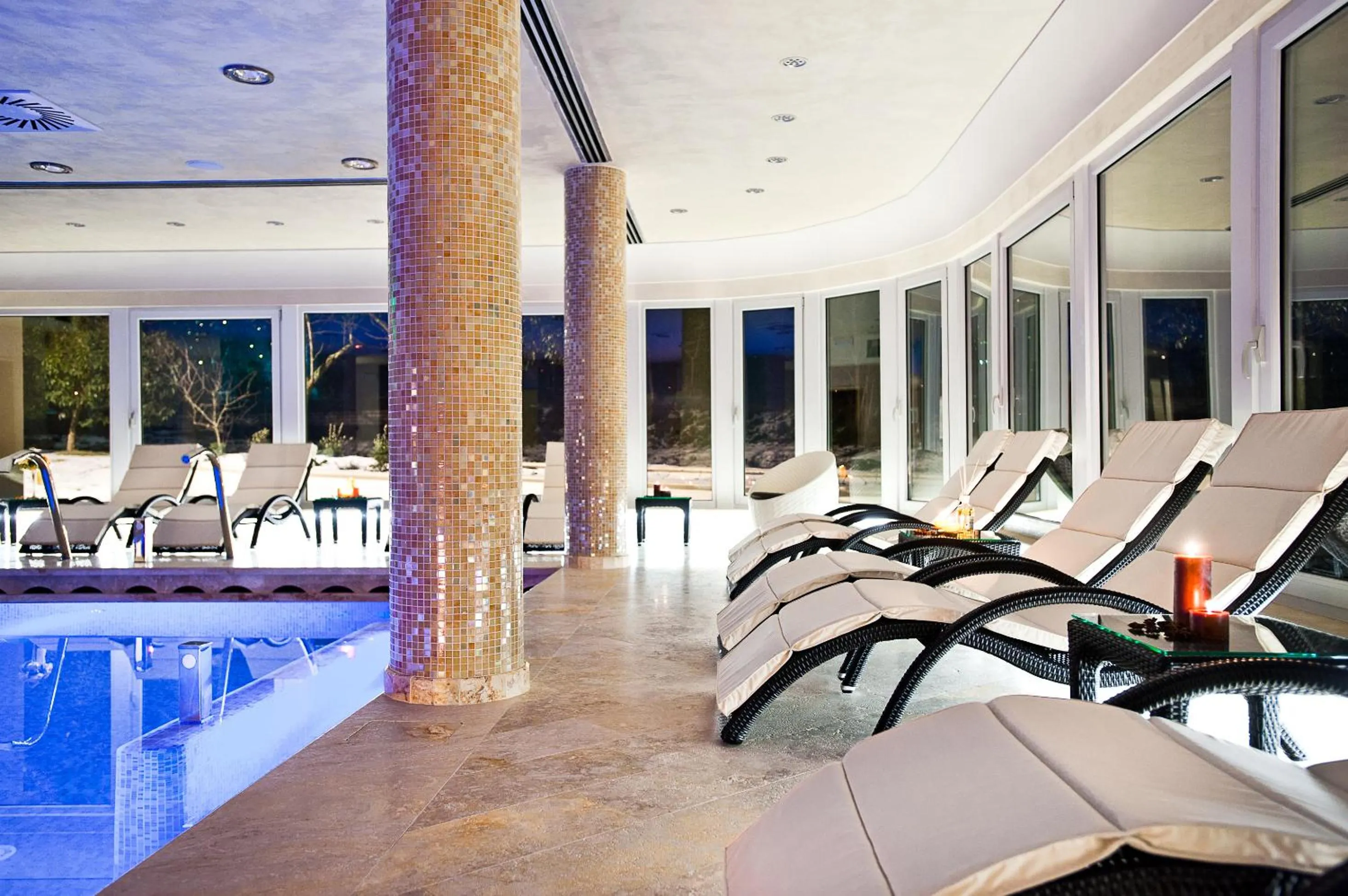 Swimming pool in Hotel Fiuggi Terme Resort & Spa