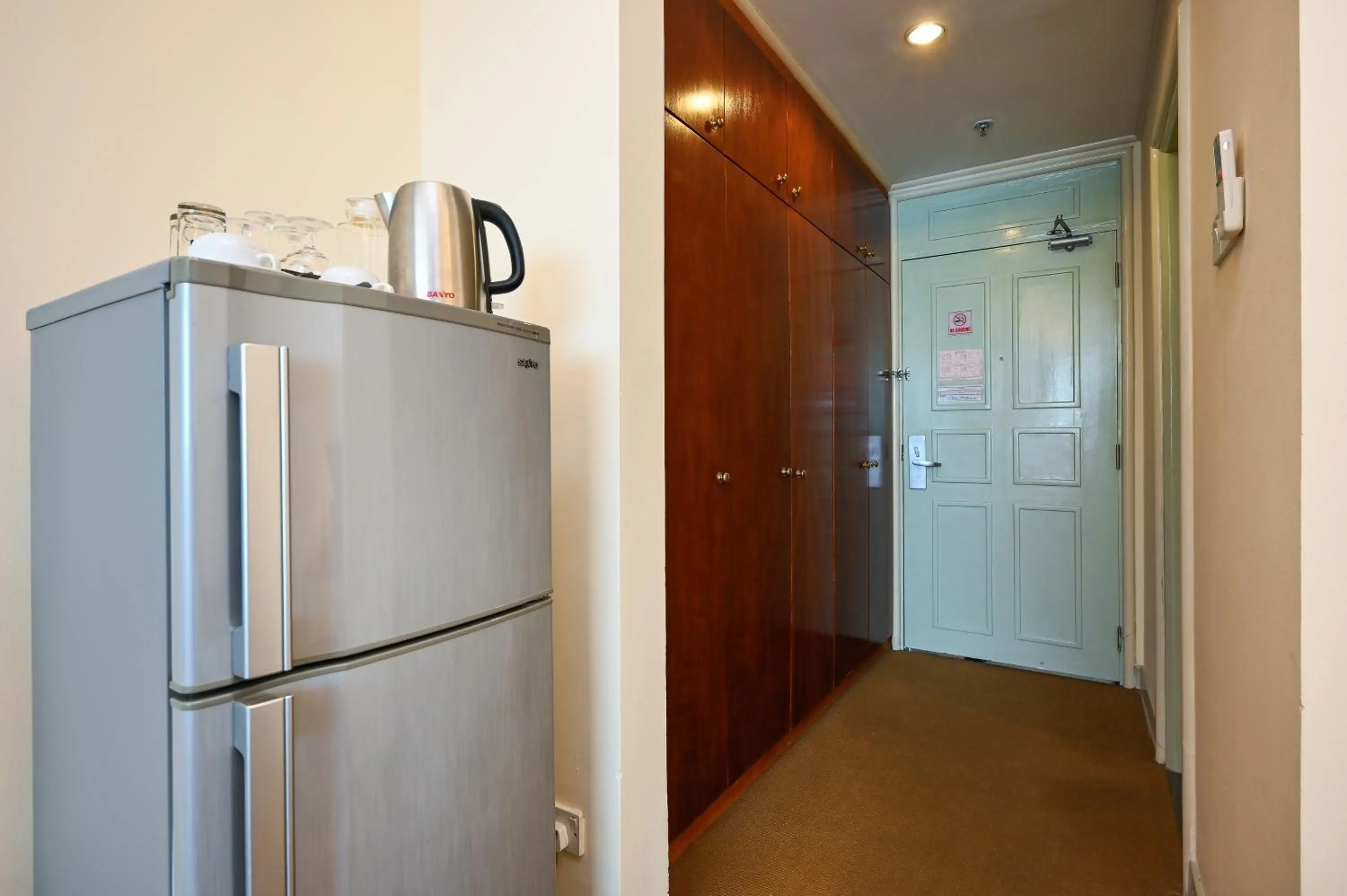 wardrobe in Cityview Serviced Apartment & Hotel Ho Chi Minh City