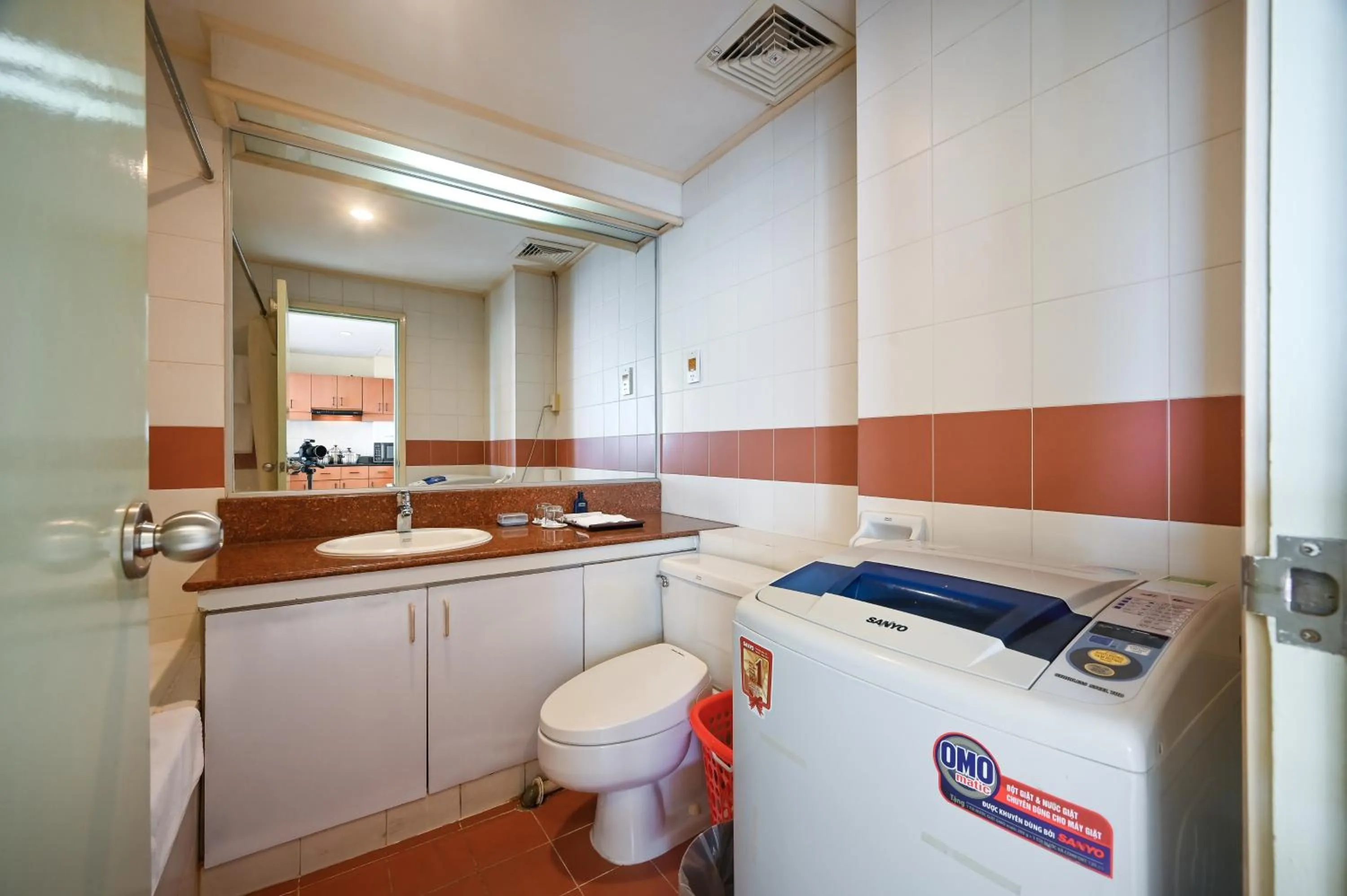 Shower in Cityview Serviced Apartment & Hotel Ho Chi Minh City