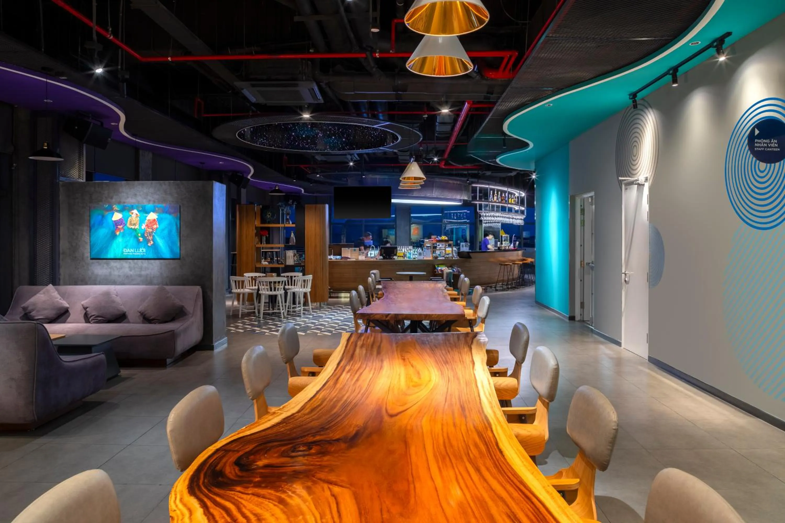 Seating area in Tru by Hilton Hau Giang City Centre