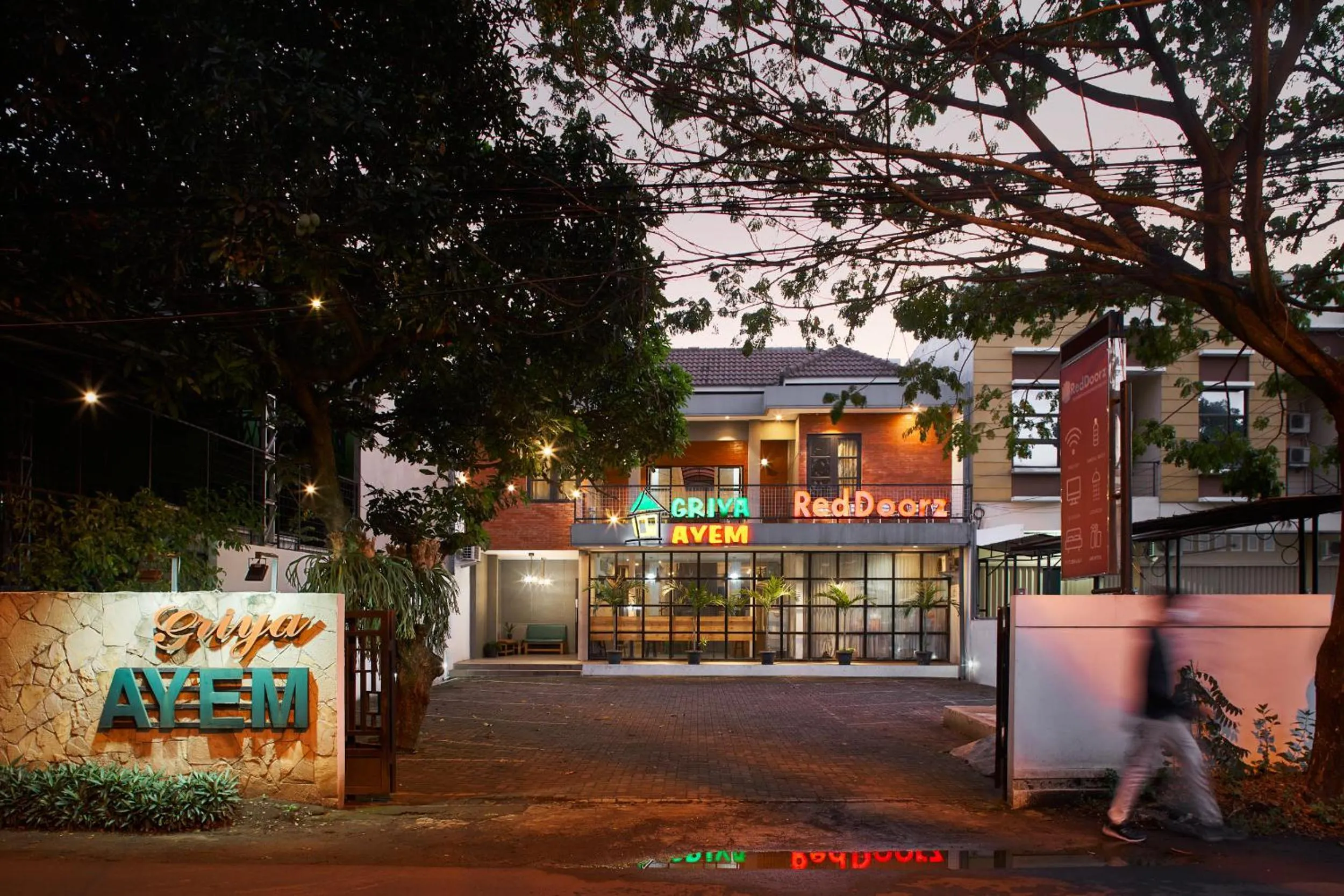 Property building in Comvee