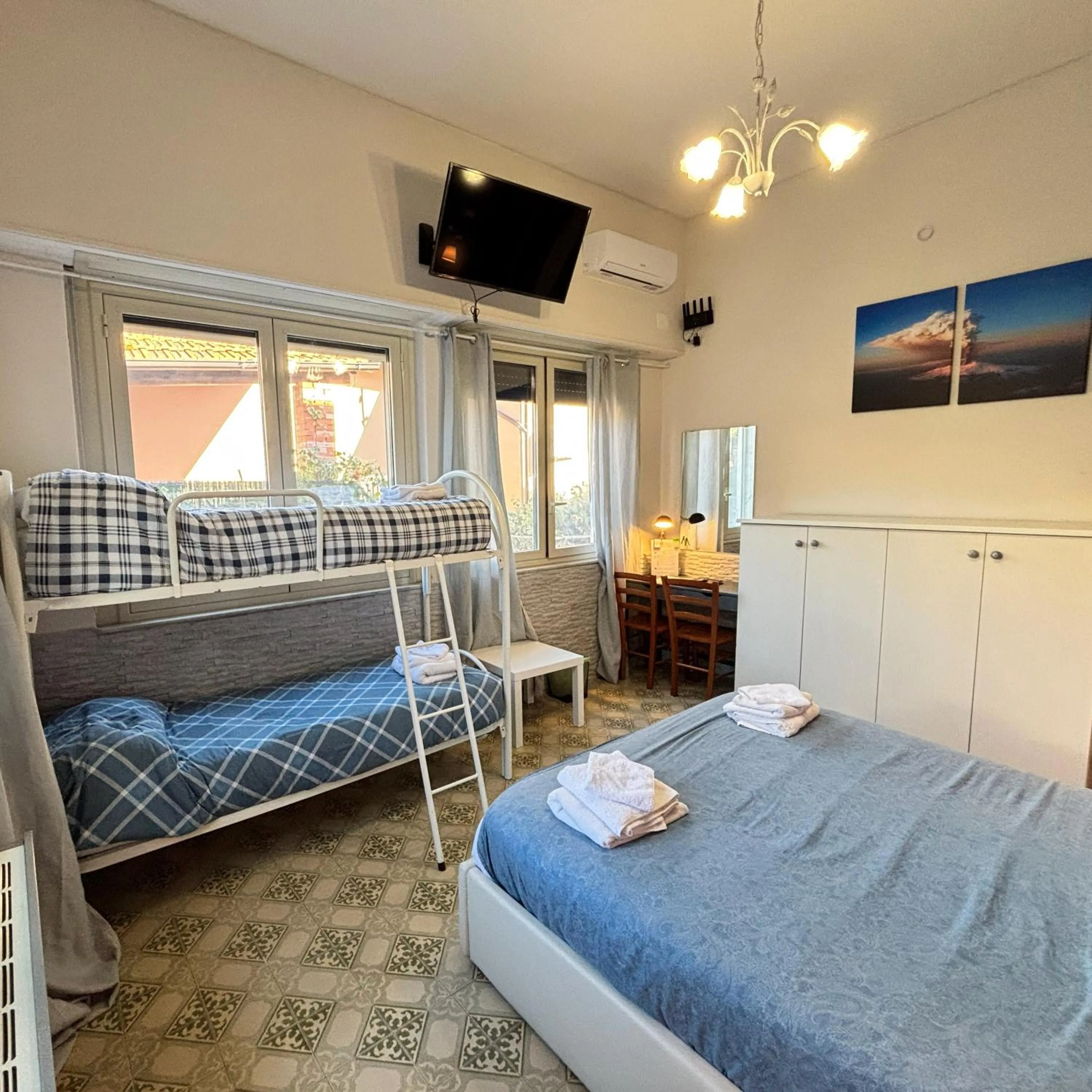 Bed in Althea Etna Garden