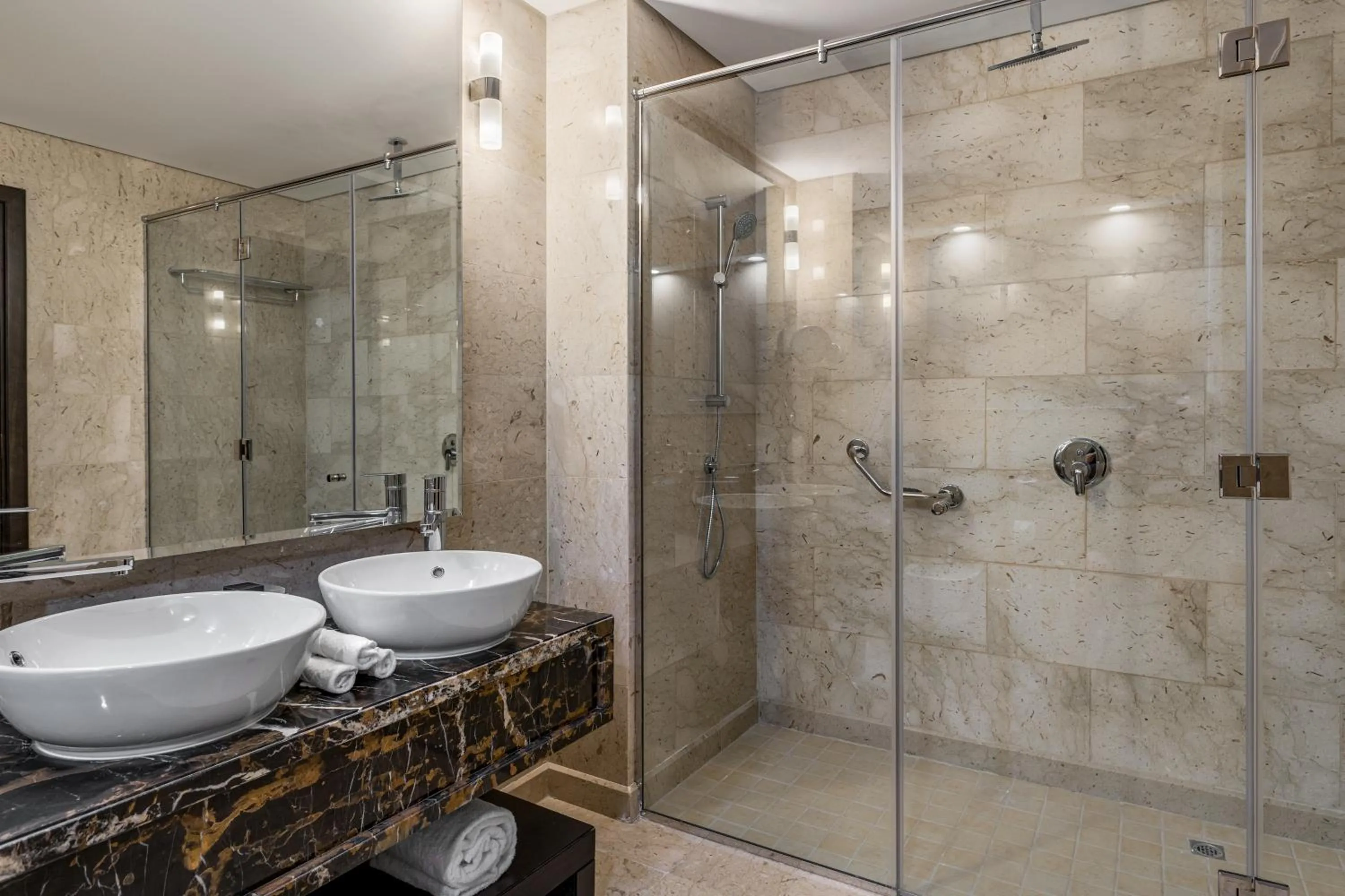 Shower in Wyndham Residences The Palm