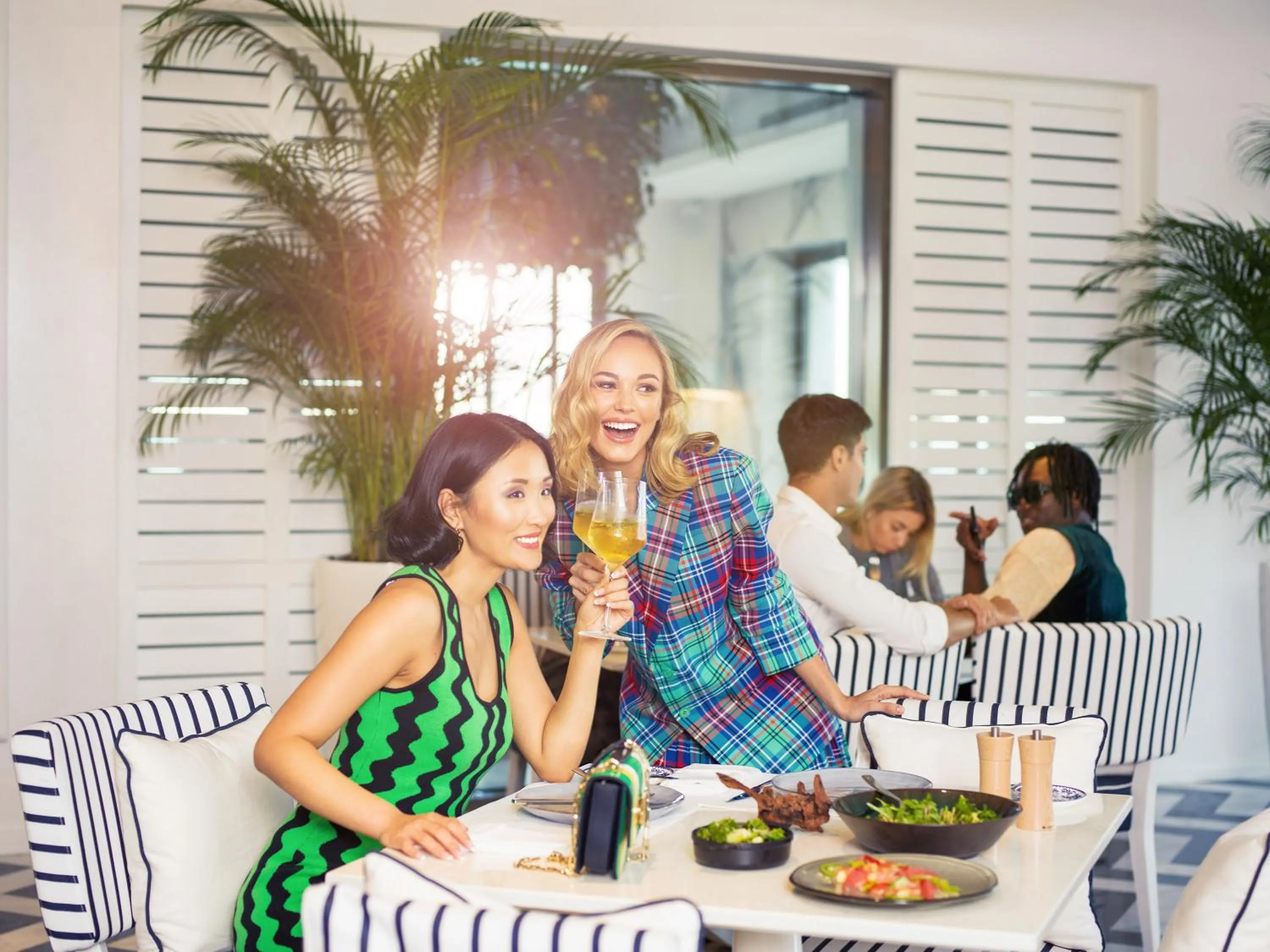 Restaurant/places to eat in Wyndham Residences The Palm