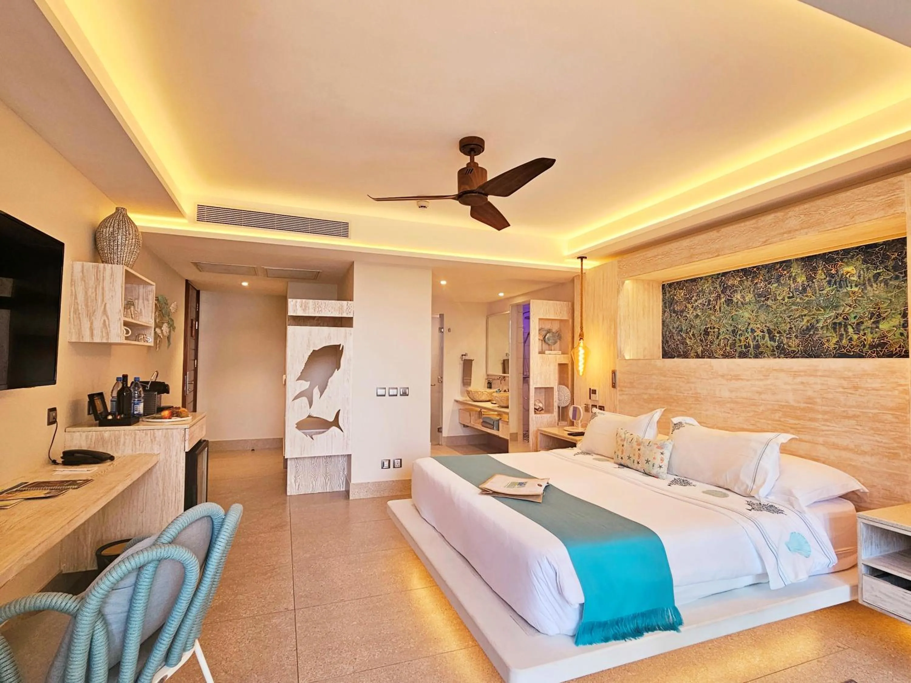 Bedroom, Bed in Hotel Le Duc de Praslin