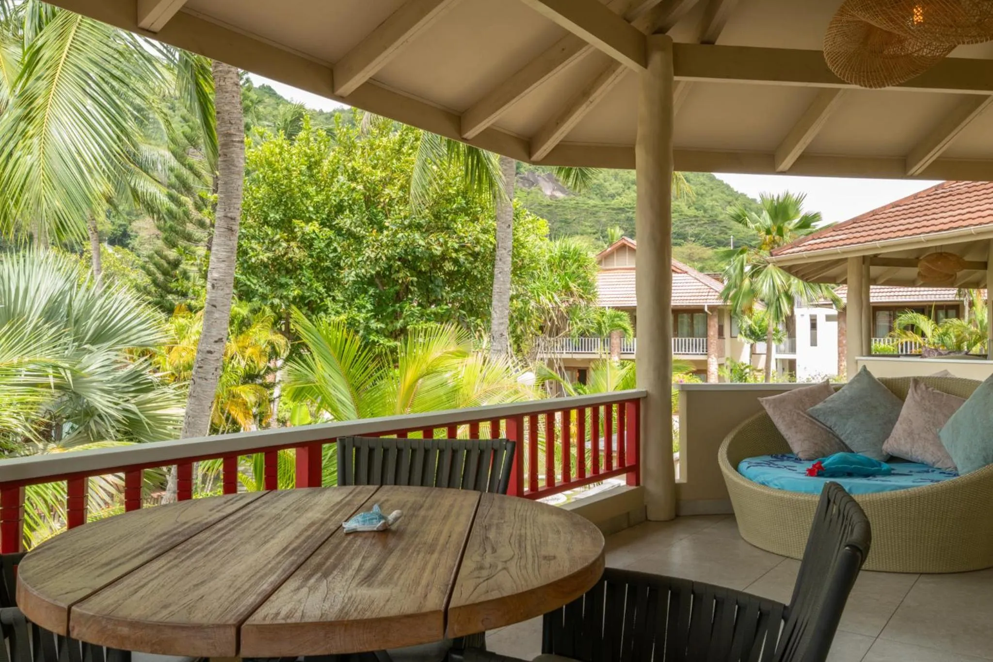 Seating area in Hotel Le Duc de Praslin