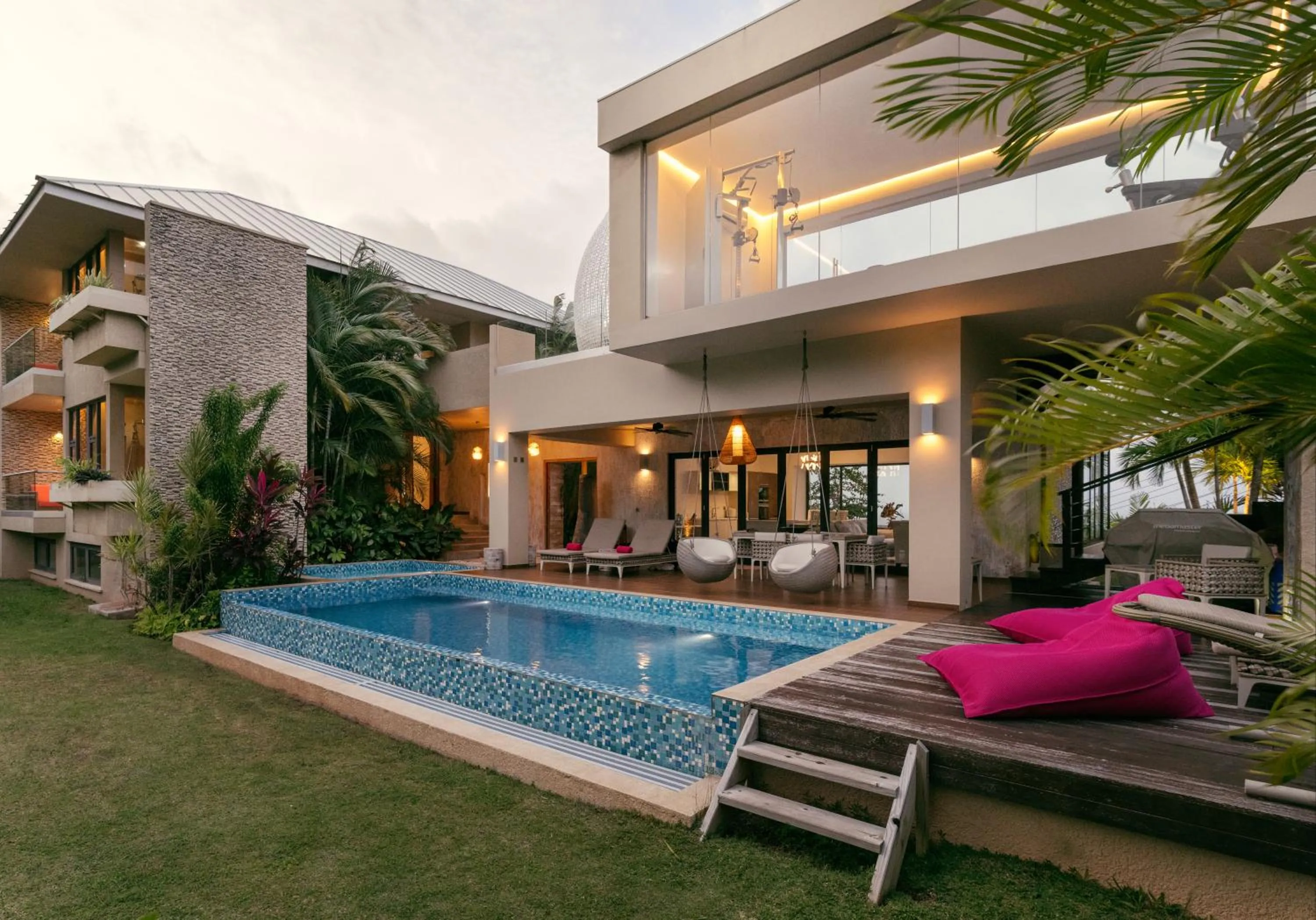 Natural landscape in Hotel Le Duc de Praslin