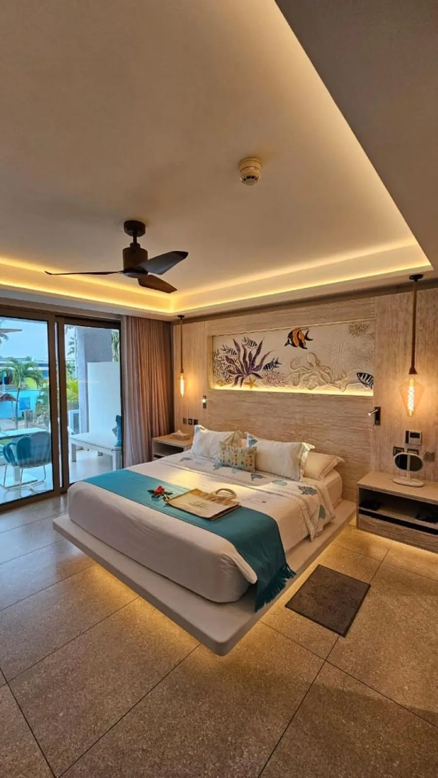 Bedroom, Bed in Hotel Le Duc de Praslin