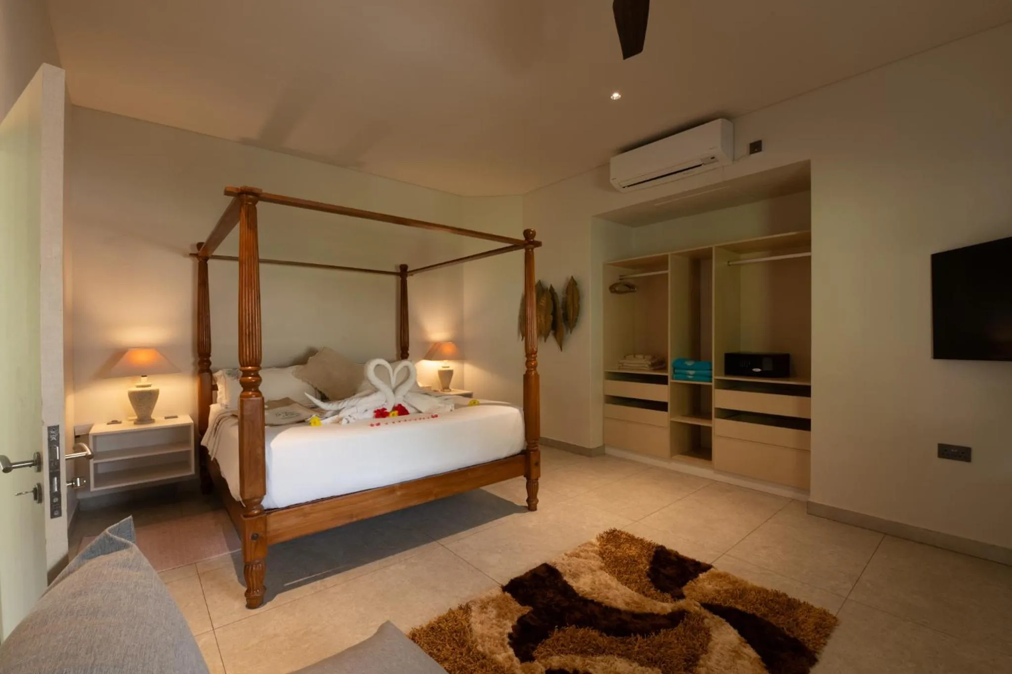 Bed in Hotel Le Duc de Praslin