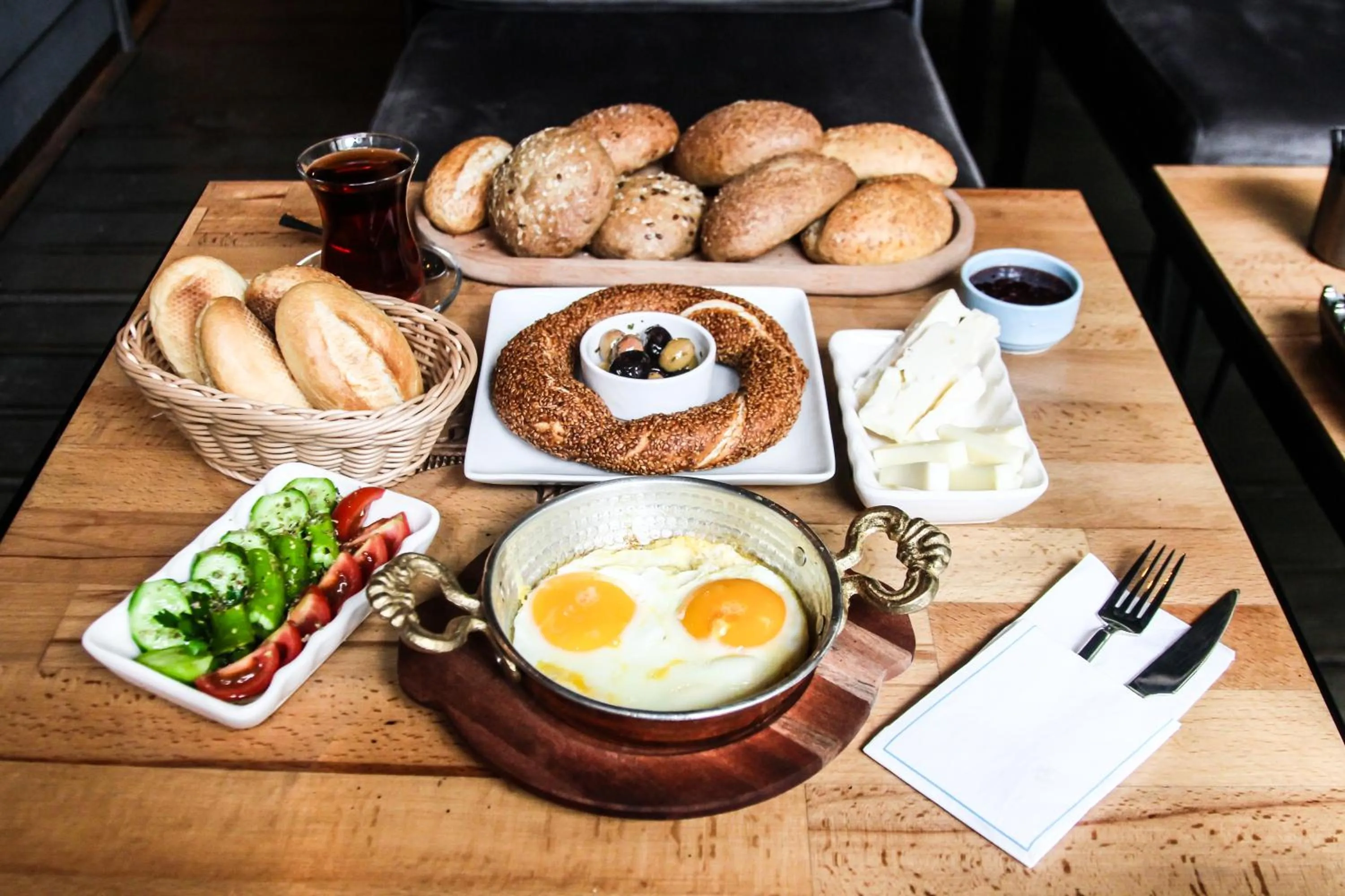 Food and drinks in Idylle Hotel