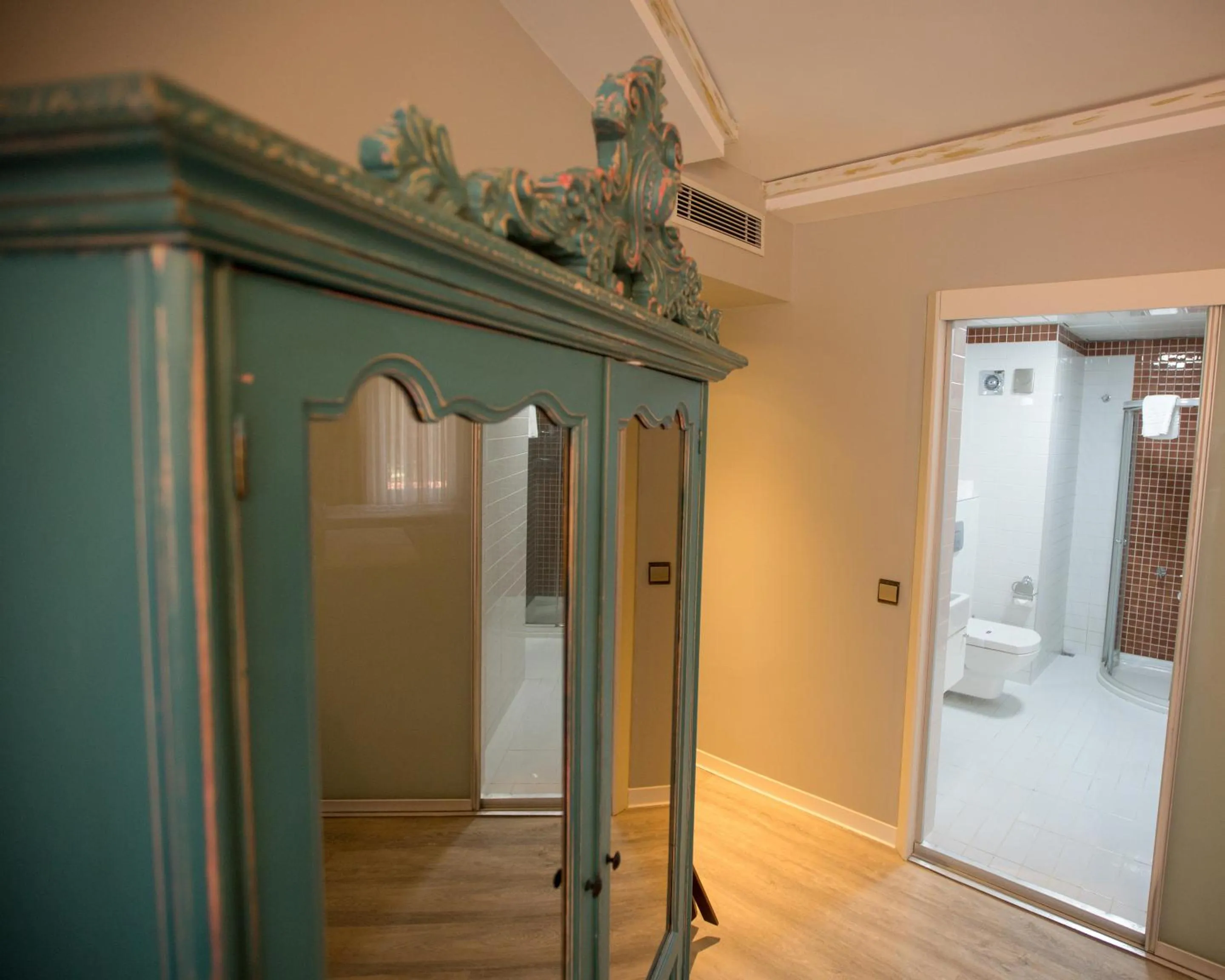 Shower in Idylle Hotel