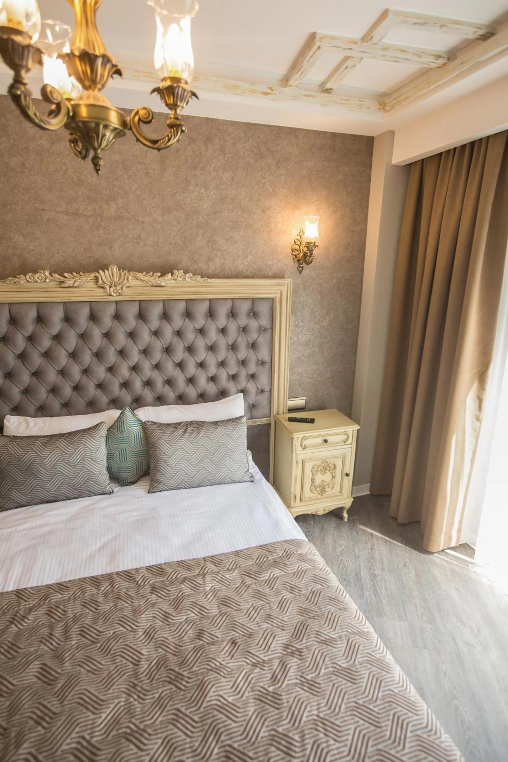 Photo of the whole room in Idylle Hotel