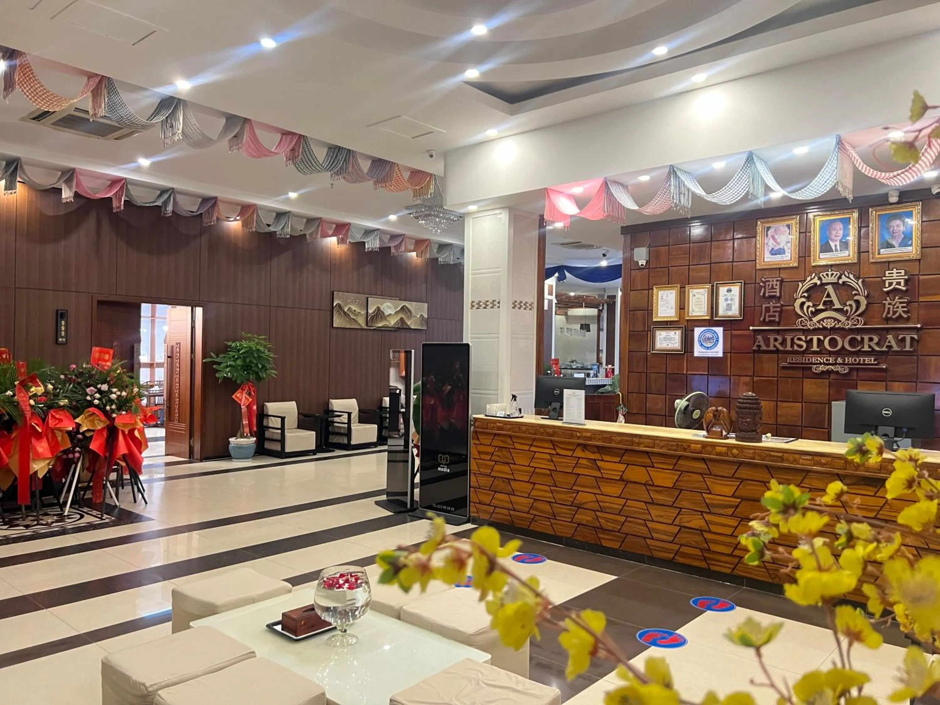 Lobby or reception in Aristocrat Residence & Hotel