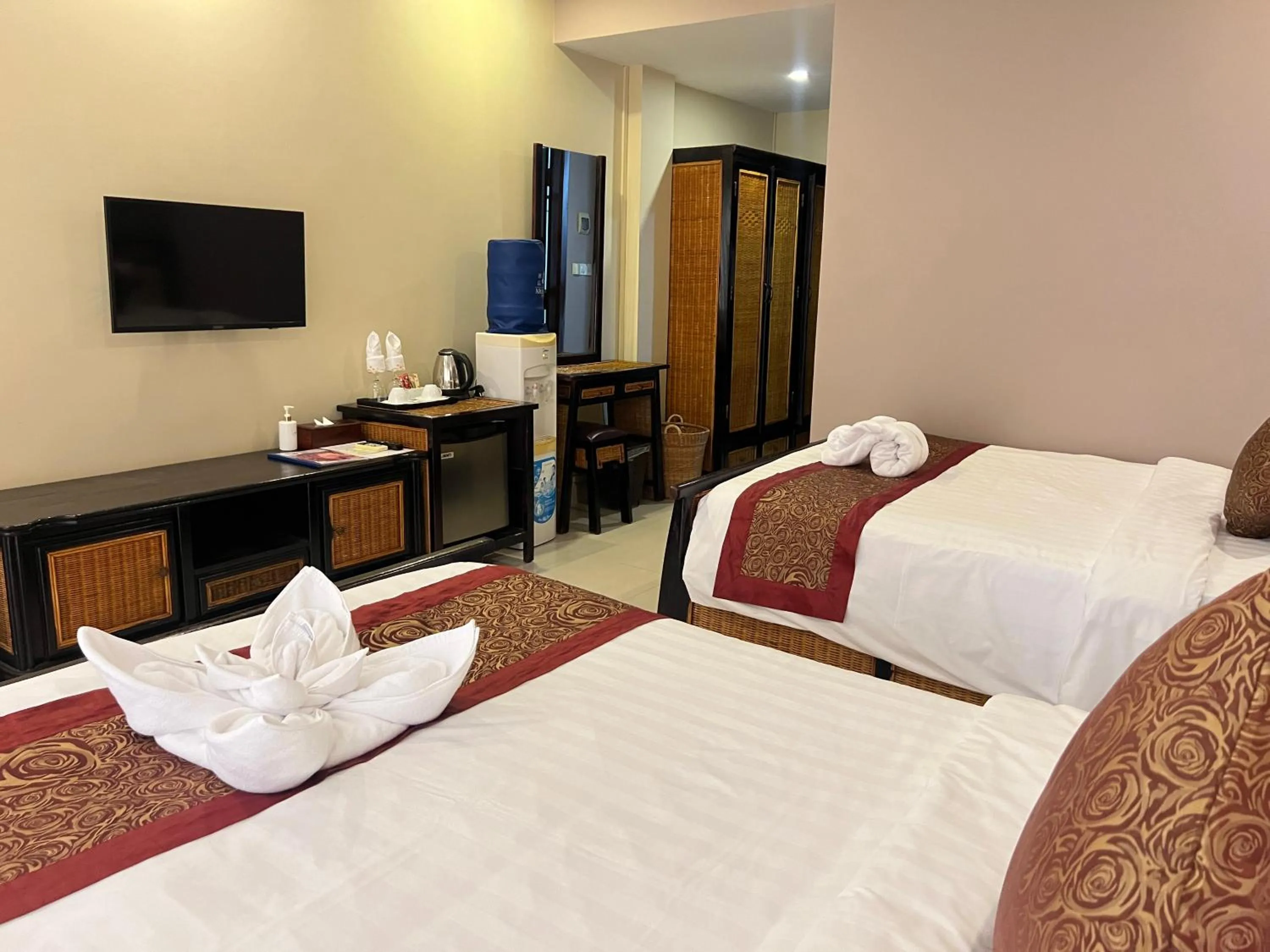 Bedroom, Bed in Aristocrat Residence & Hotel