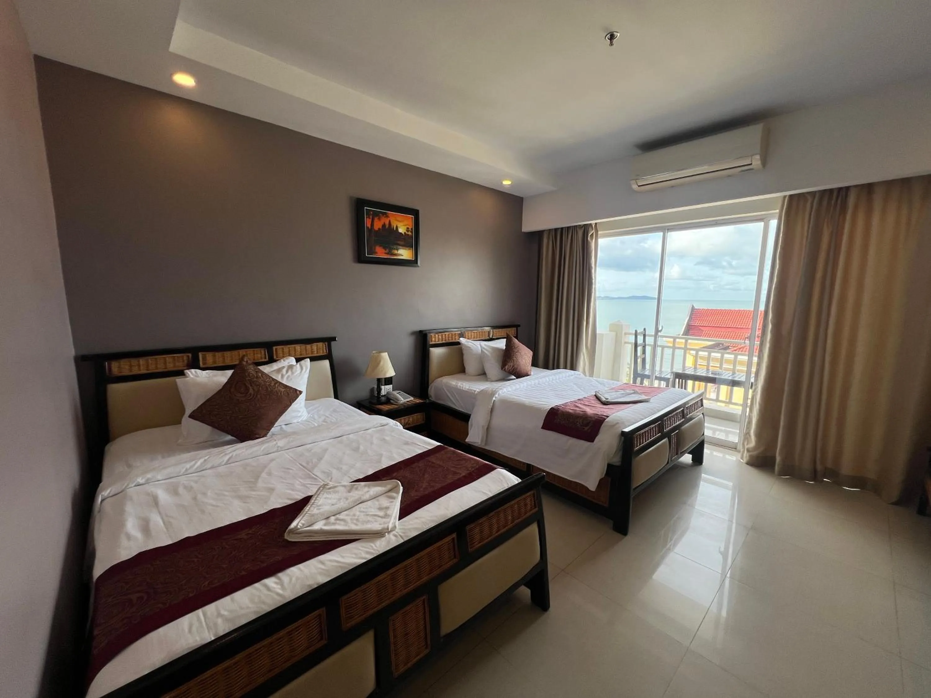 View (from property/room), Bed in Aristocrat Residence & Hotel