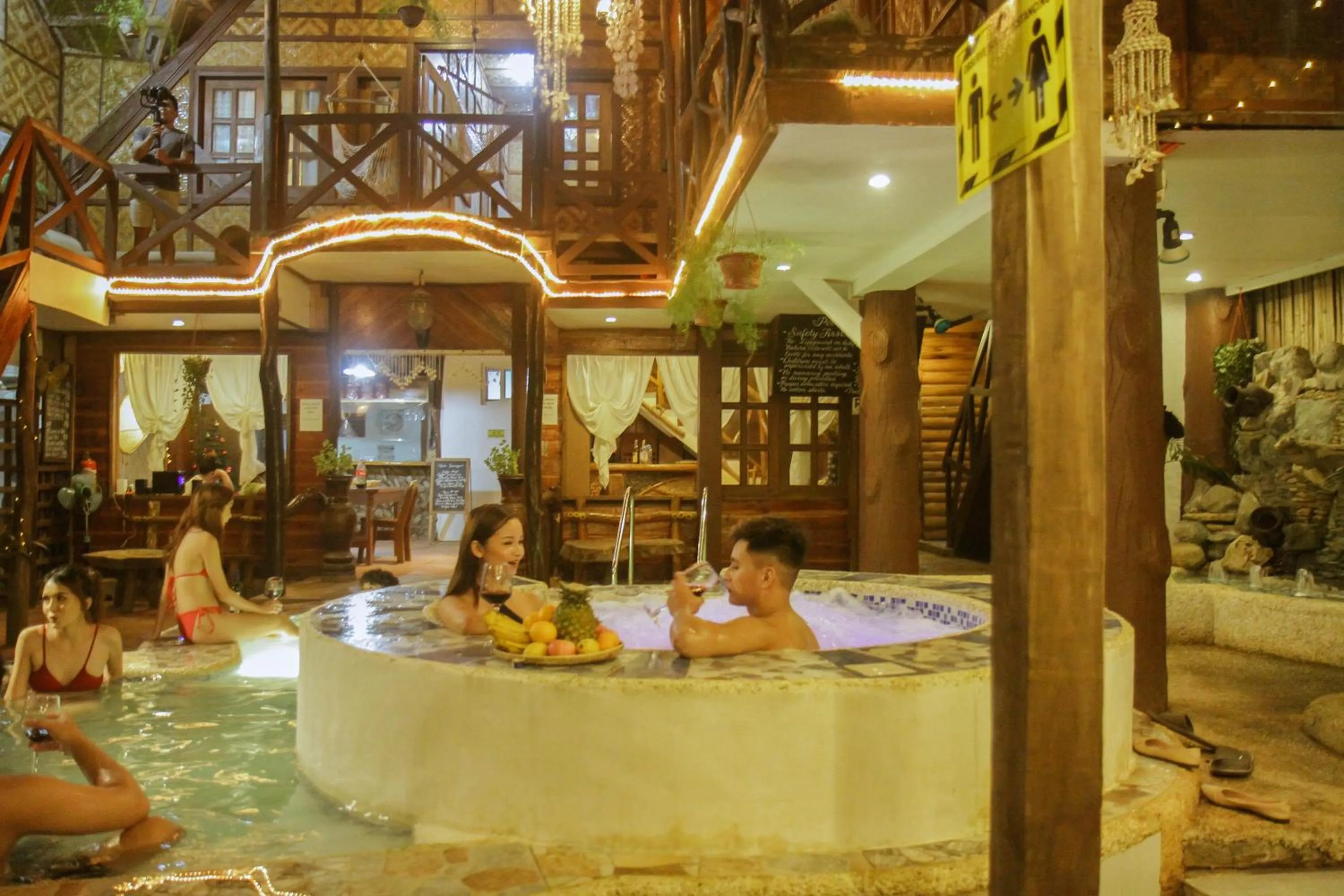 People in Natura Vista