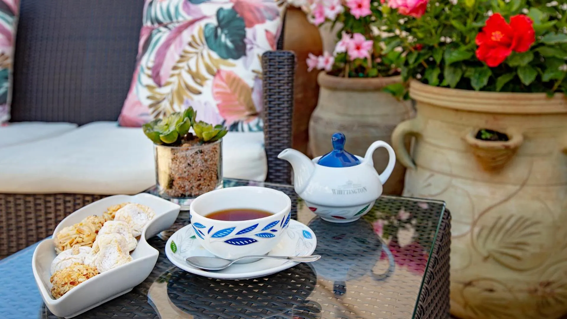 Property building in Hotel Piccolo Mondo