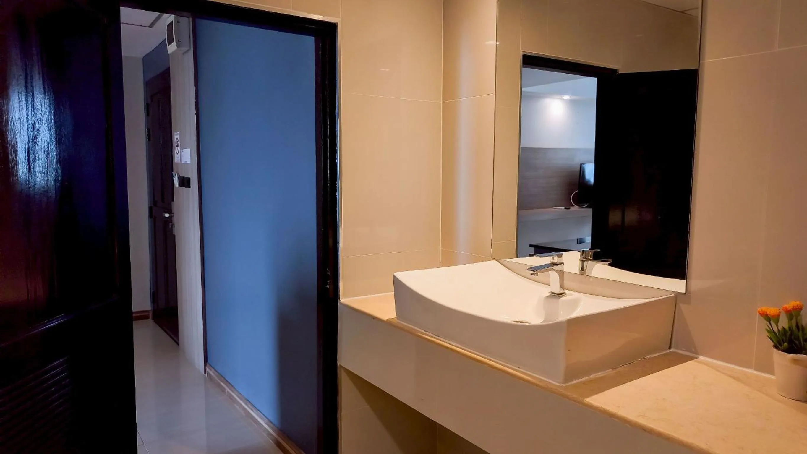 Bathroom in Avana Laem Chabang Boutique Hotel