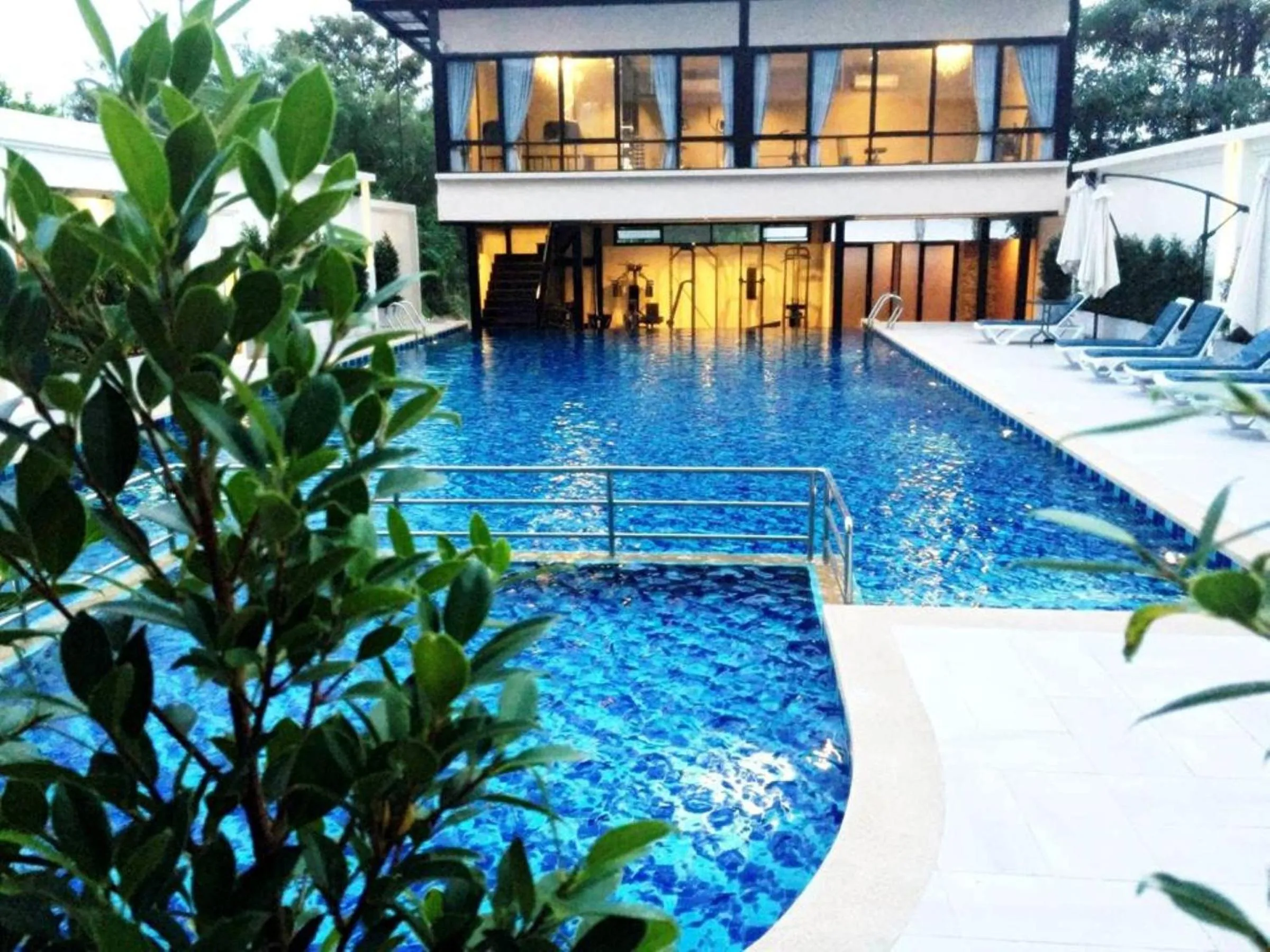 Swimming pool in Avana Laem Chabang Boutique Hotel