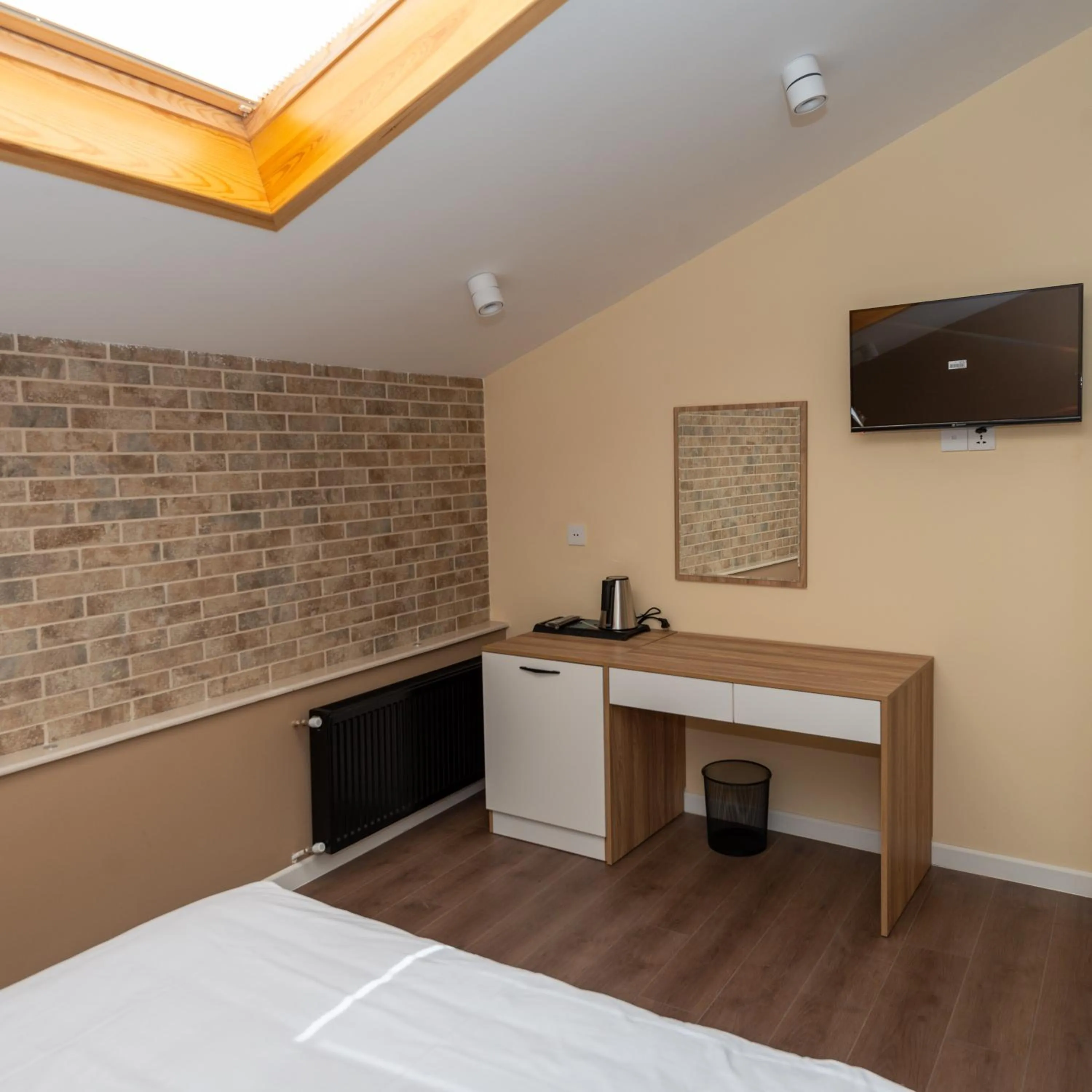 TV and multimedia, Bed in OLF Hotel