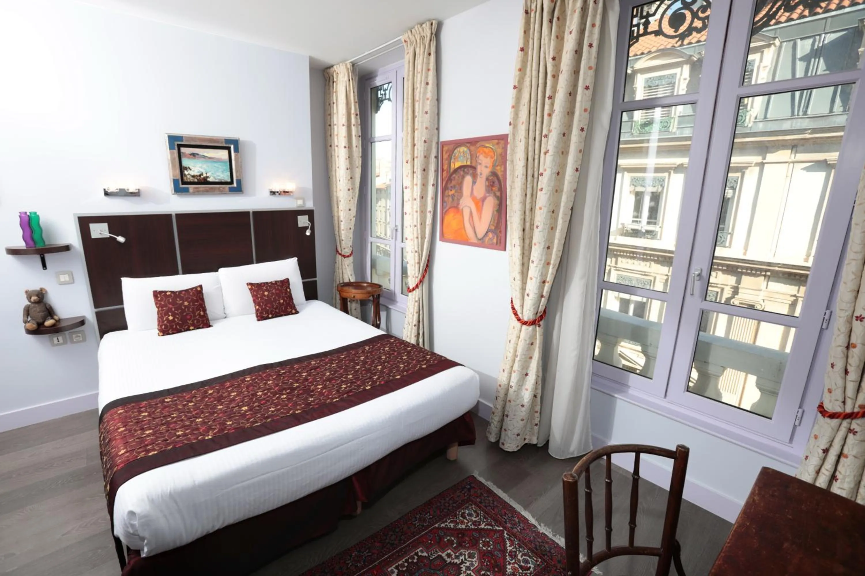 Bed in Hotel des Celestins