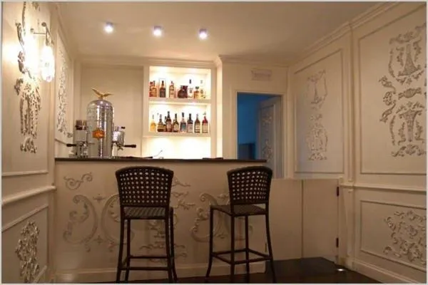 Lounge or bar in San Anselmo