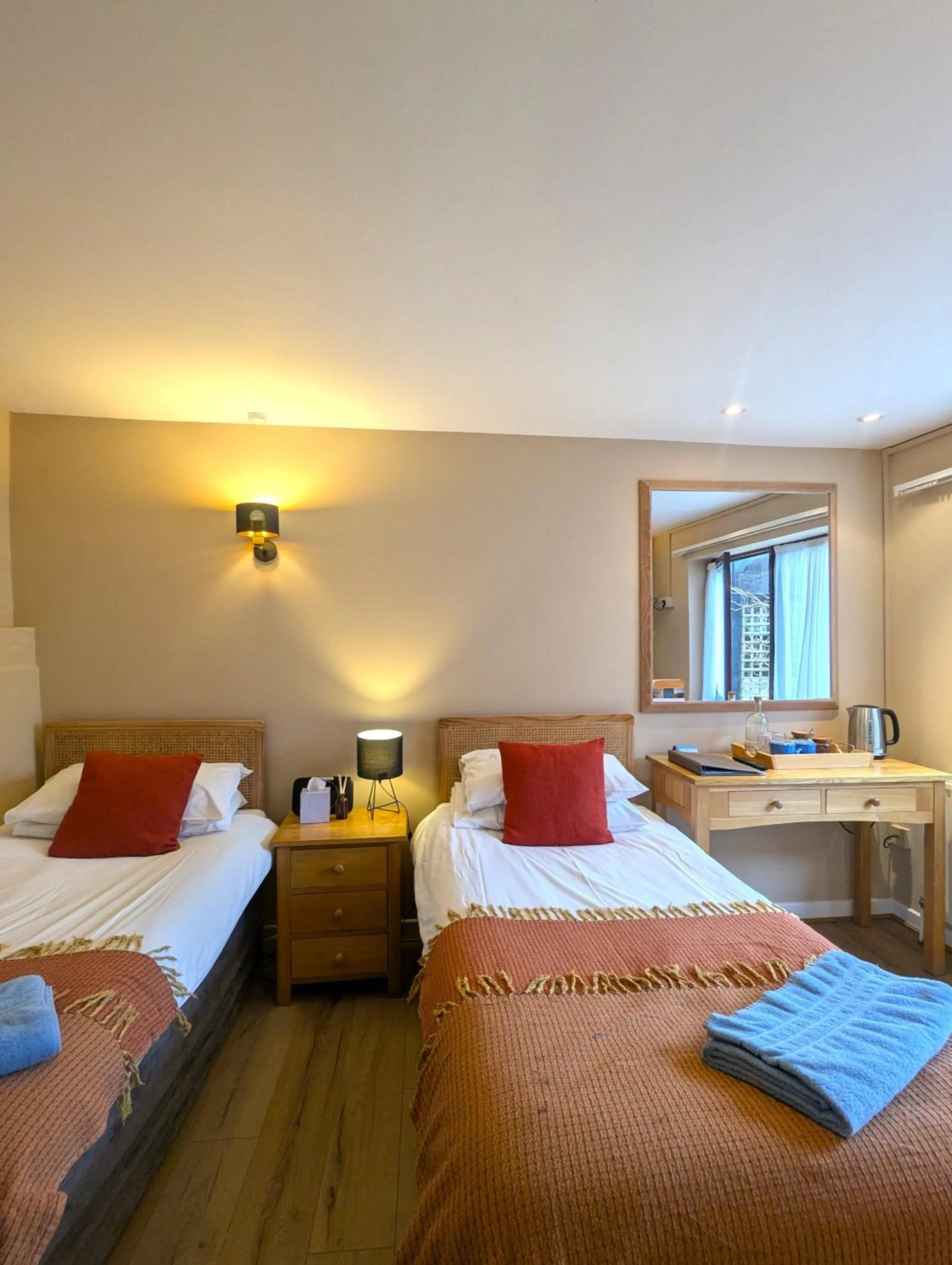 Bed in Kingfisher Barn