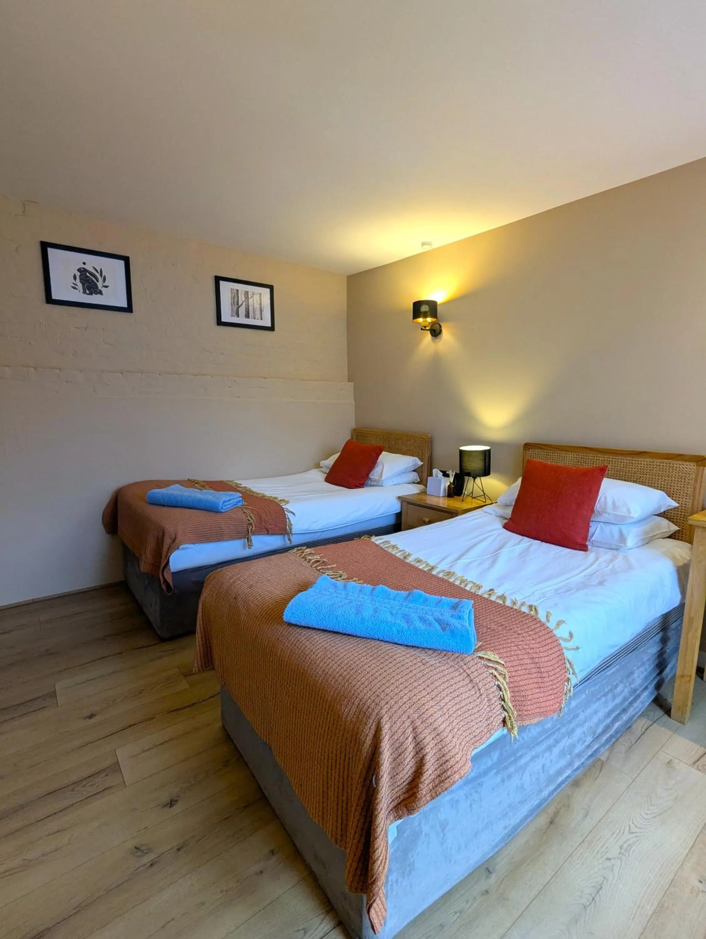 Bed in Kingfisher Barn