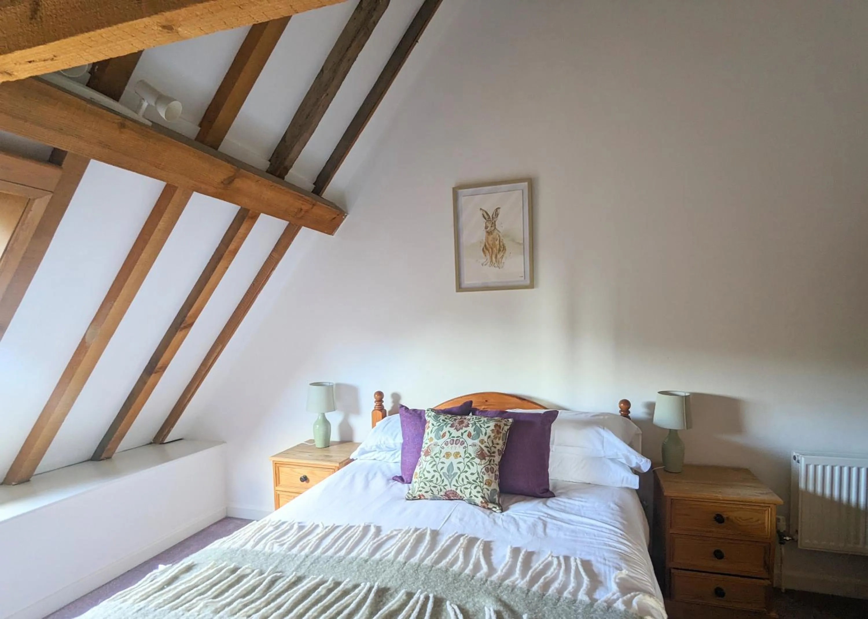 Bed in Kingfisher Barn